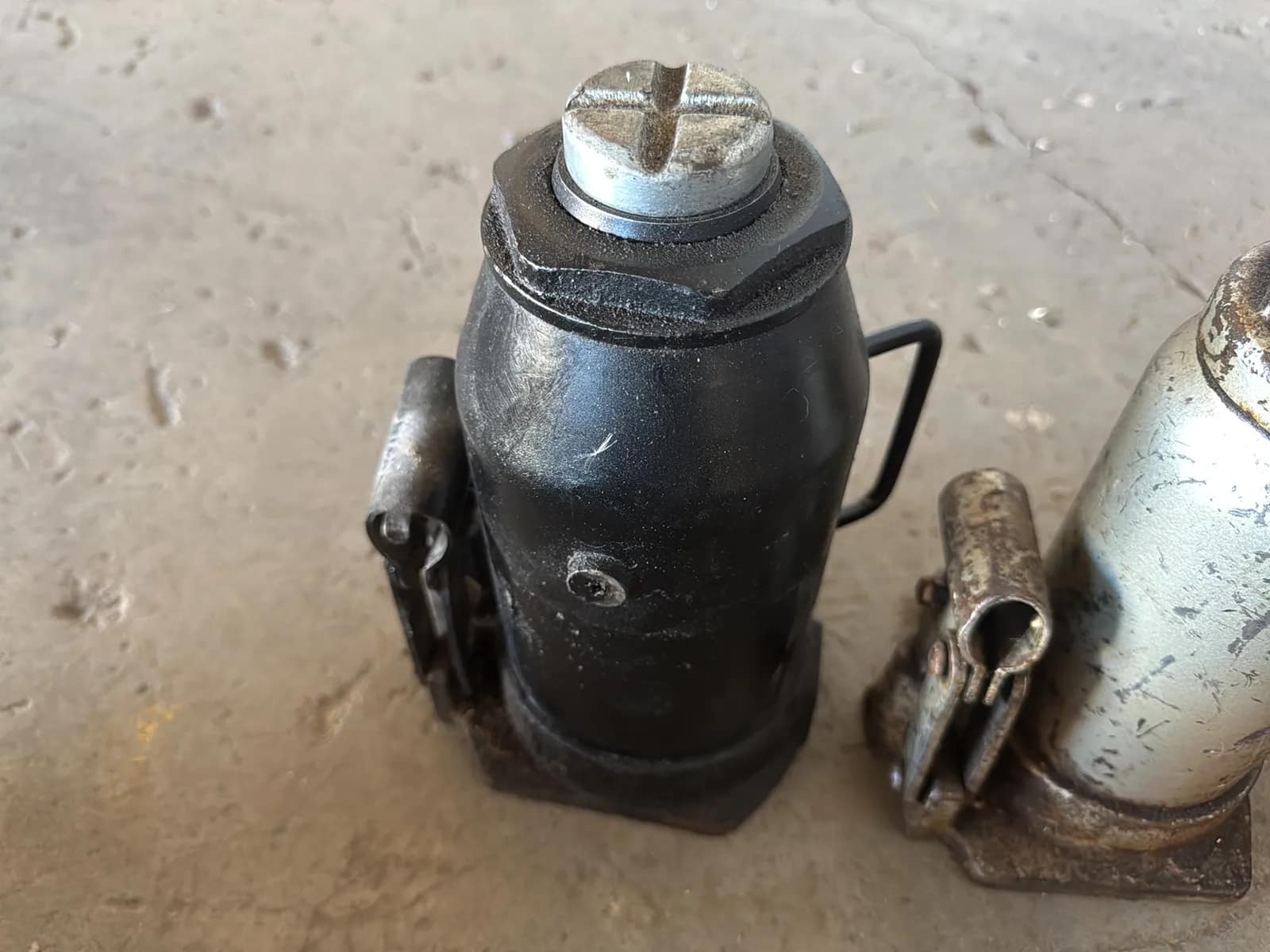 (3) Hydraulic Bottle Jacks, photo 2 of 4