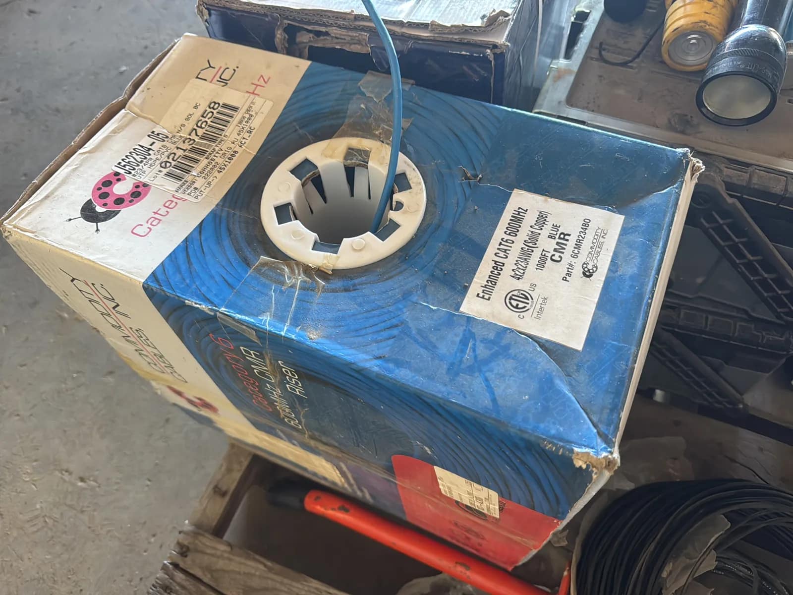 Pallet Of Assorted Extension Cords, Parts Boxes, Internet Cable And More, photo 6 of 6