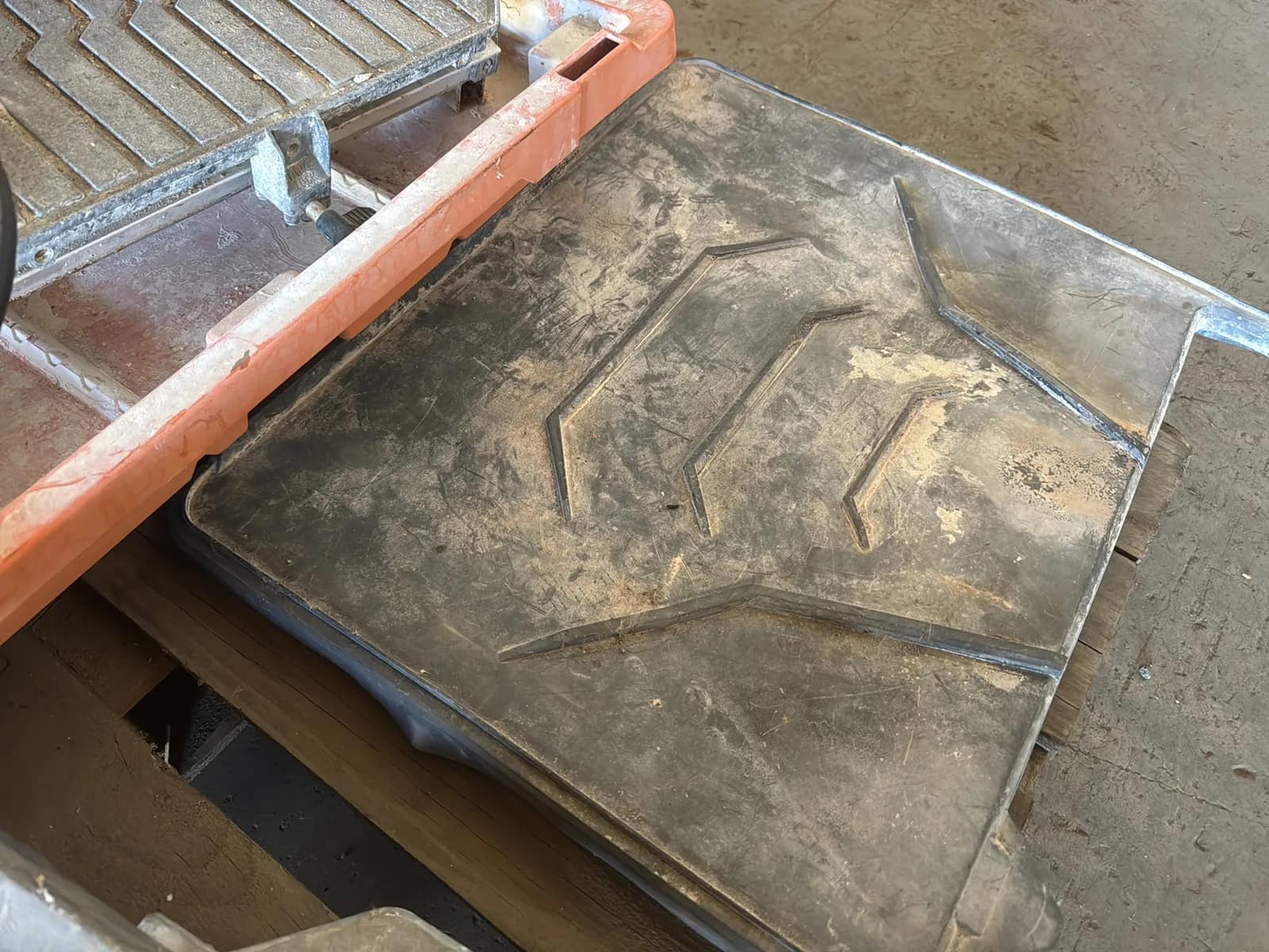Ridgid Tile Saw And Attachments, photo 4 of 5