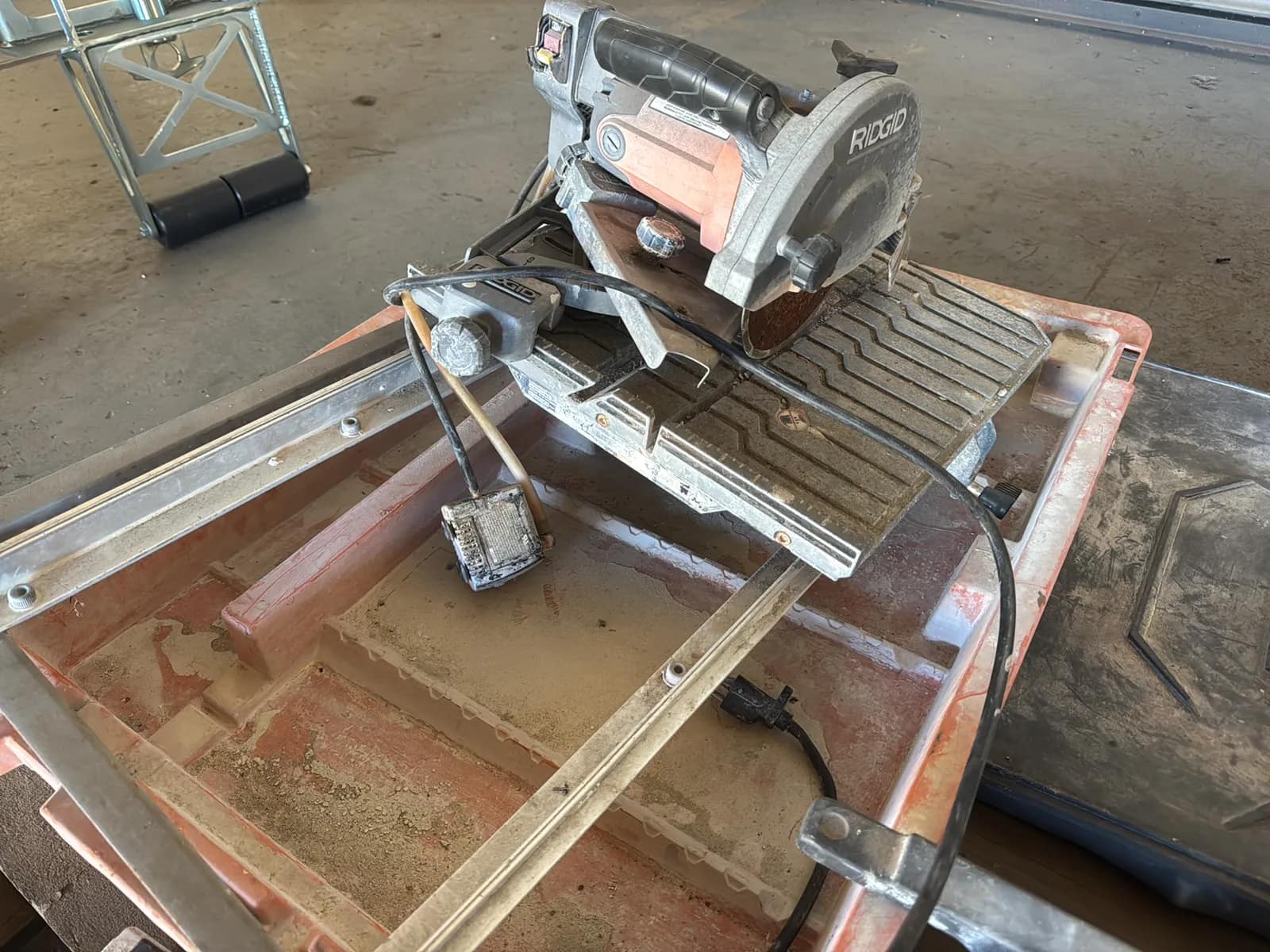Ridgid Tile Saw And Attachments, photo 2 of 5