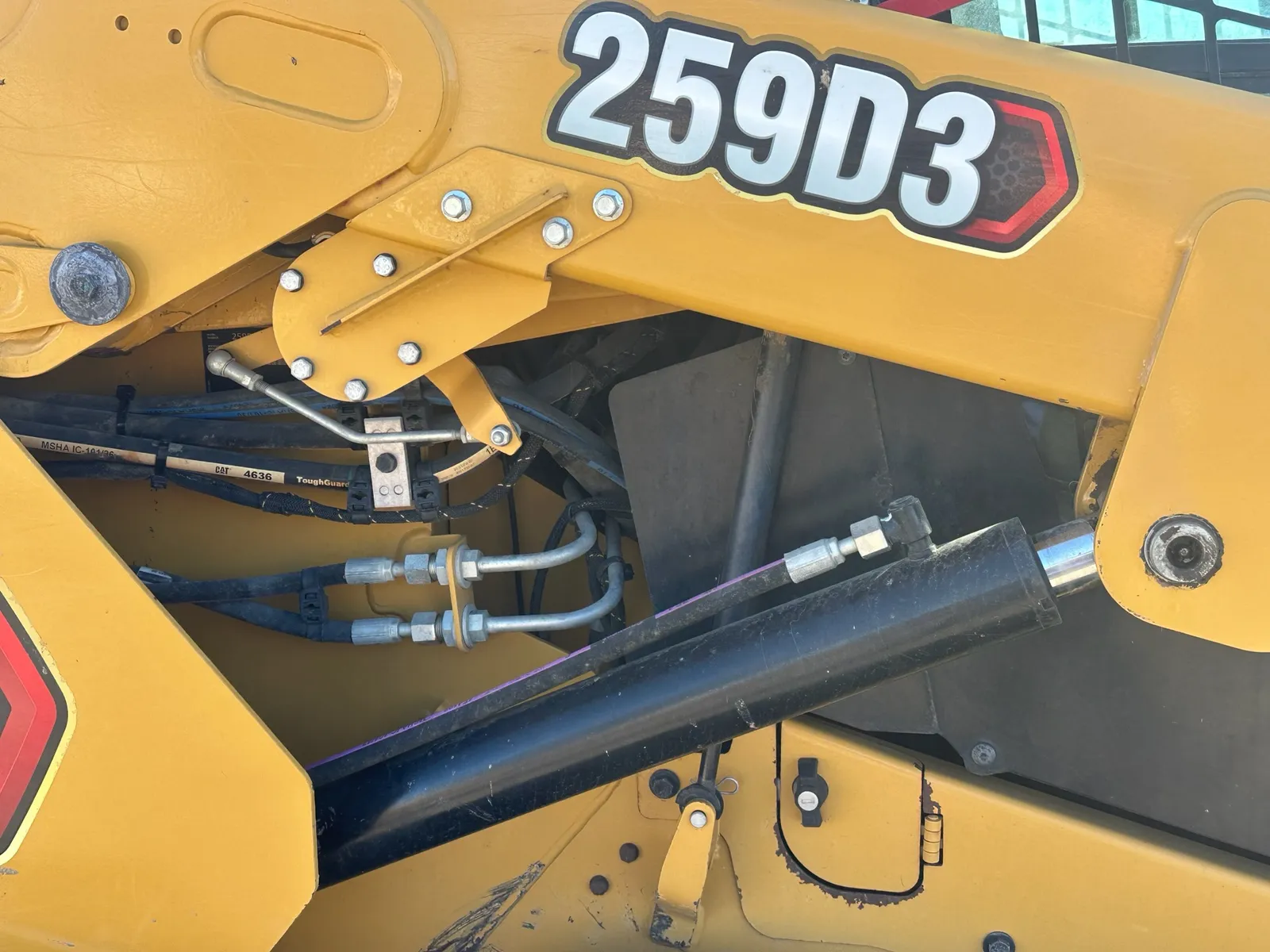 2021 CAT 259D3, 2021 CAT 299D3 and 2022 CAT 308CR, photo 24 of 149
