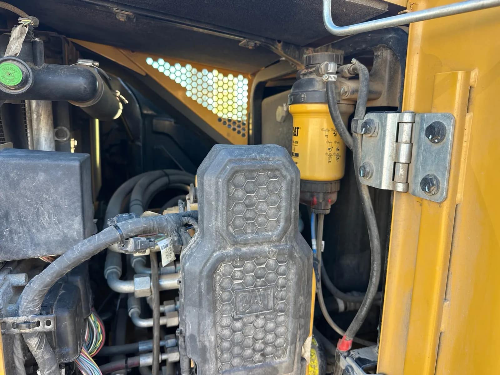 2021 CAT 259D3, 2021 CAT 299D3 and 2022 CAT 308CR, photo 146 of 149