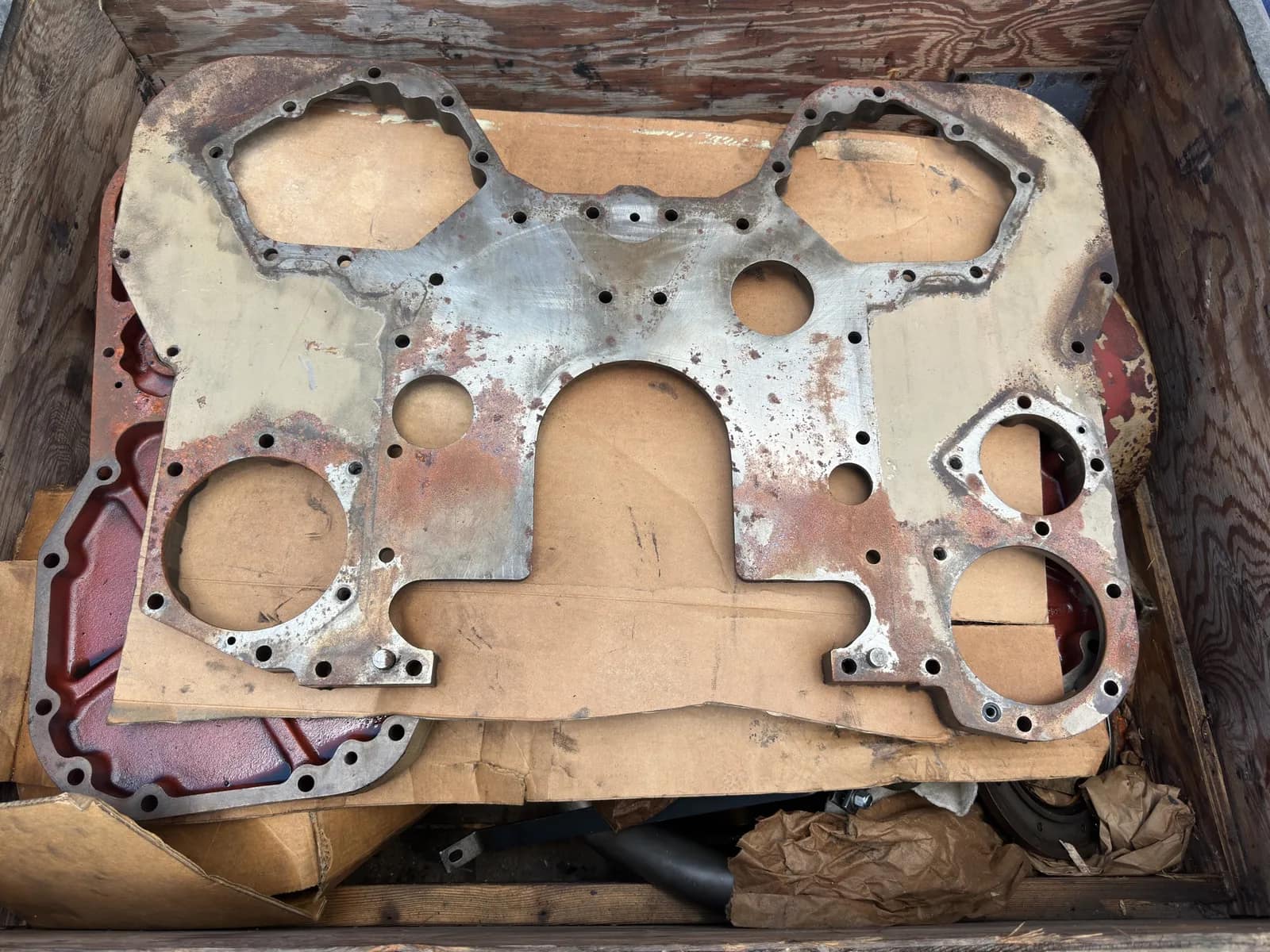 Contents Of Crate: Assorted Cummins Core Parts, photo 3 of 5