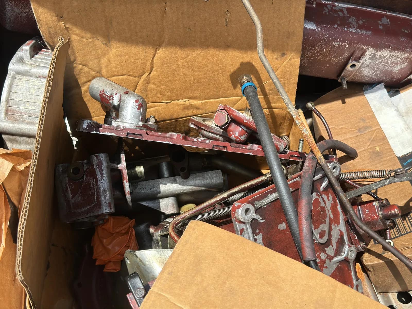 Contents Of Crate: Assorted Cummins Core Parts, photo 4 of 6