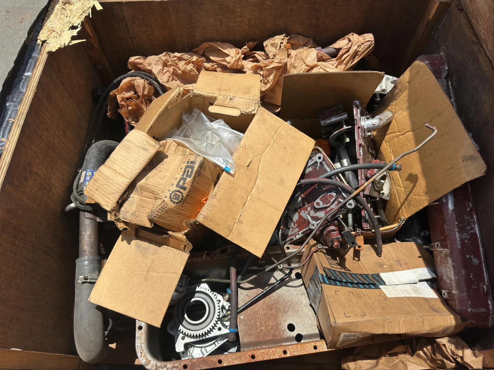 Contents Of Crate: Assorted Cummins Core Parts, photo 6 of 6