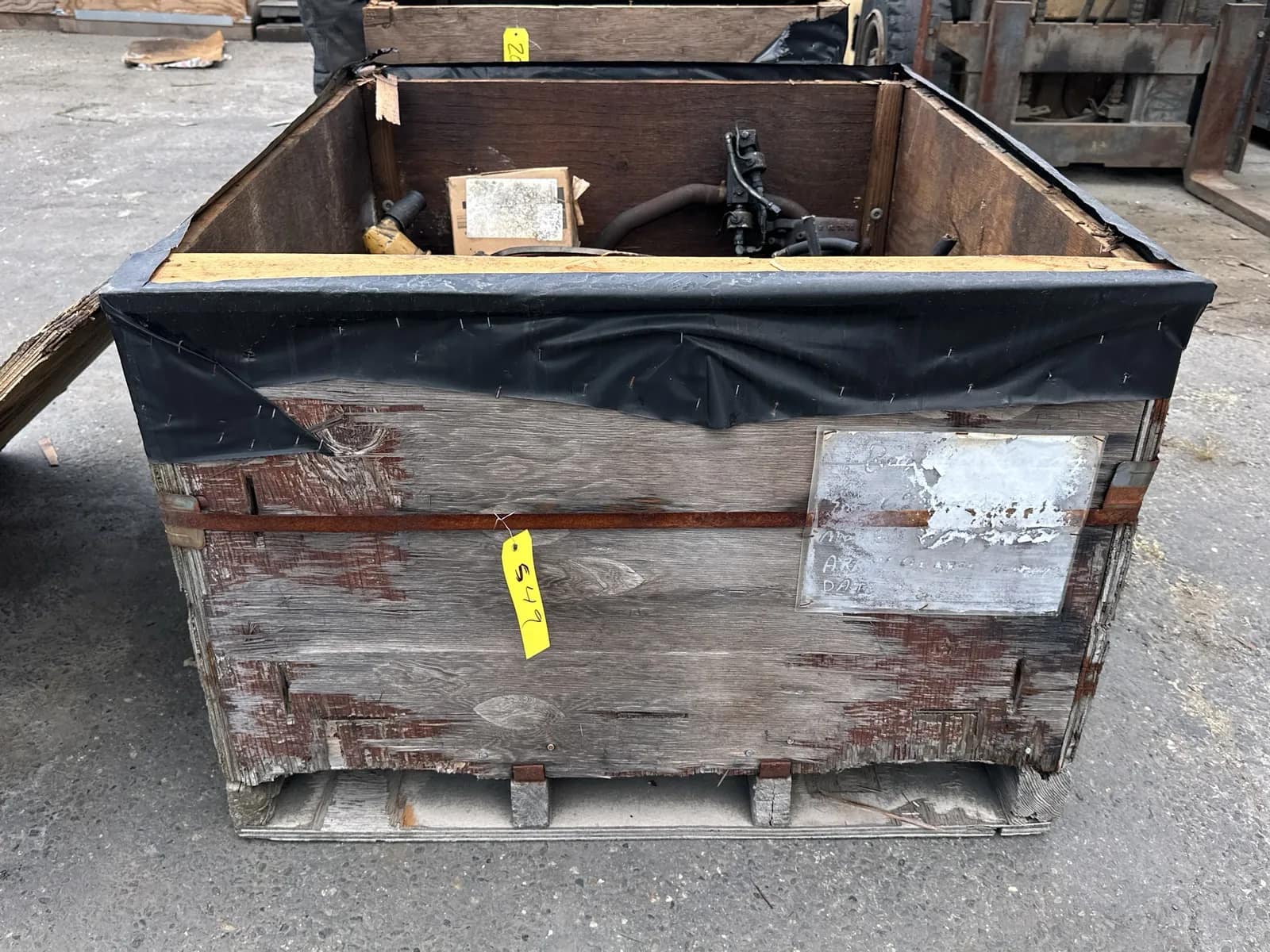 Contents Of Crate: Assorted Engine Core Parts, photo 2 of 4
