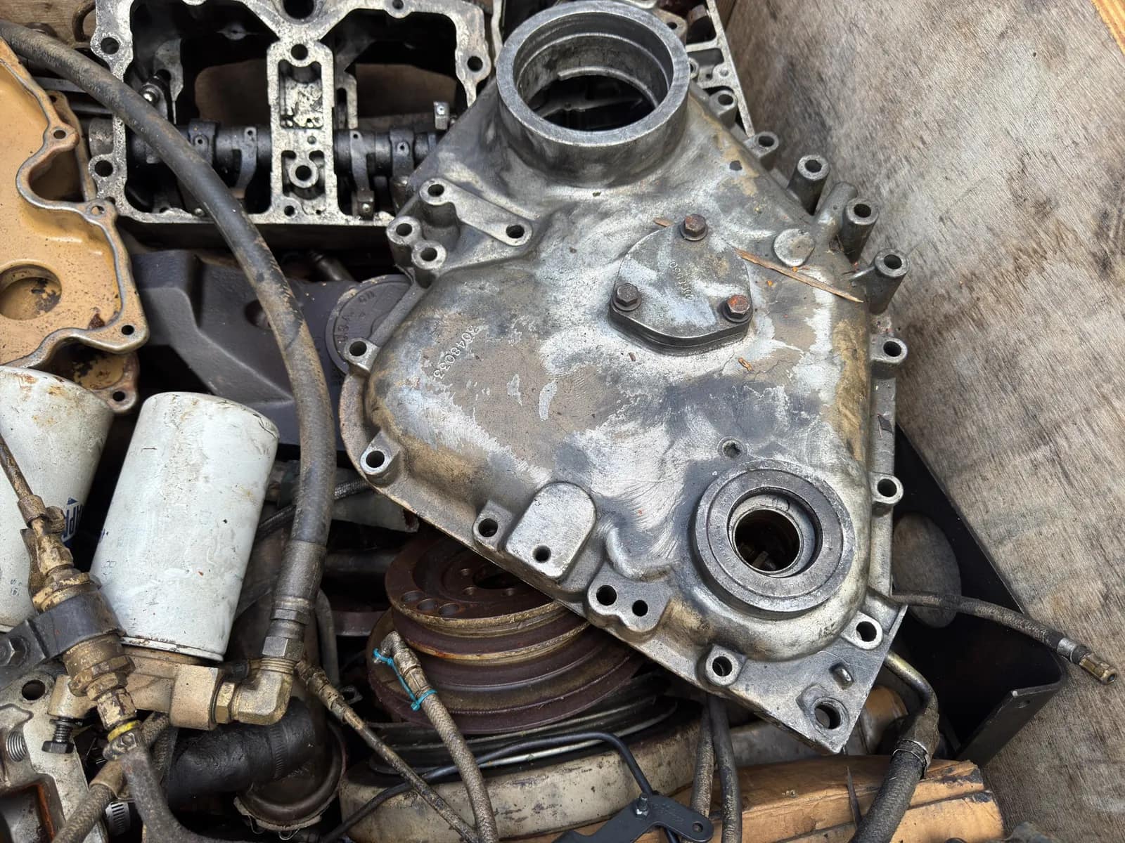 Contents Of Bin: Assorted Diesel Engine Core Parts, photo 5 of 8