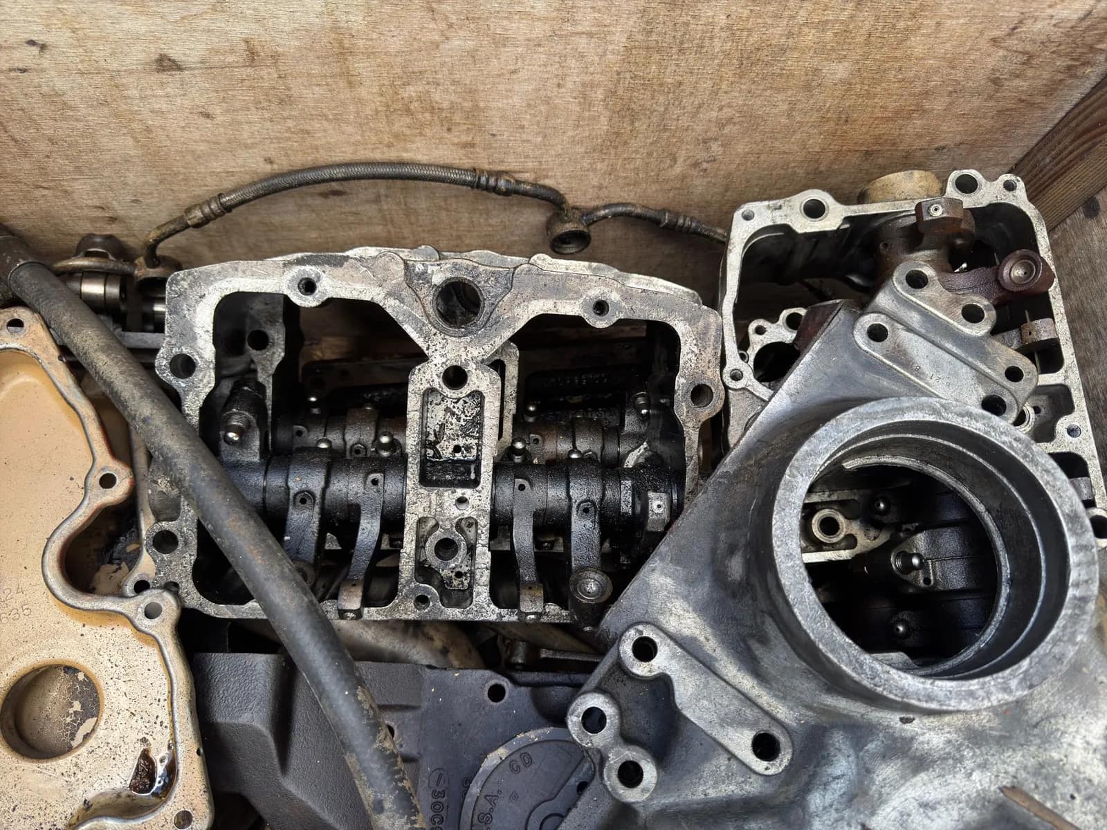 Contents Of Bin: Assorted Diesel Engine Core Parts, photo 7 of 8