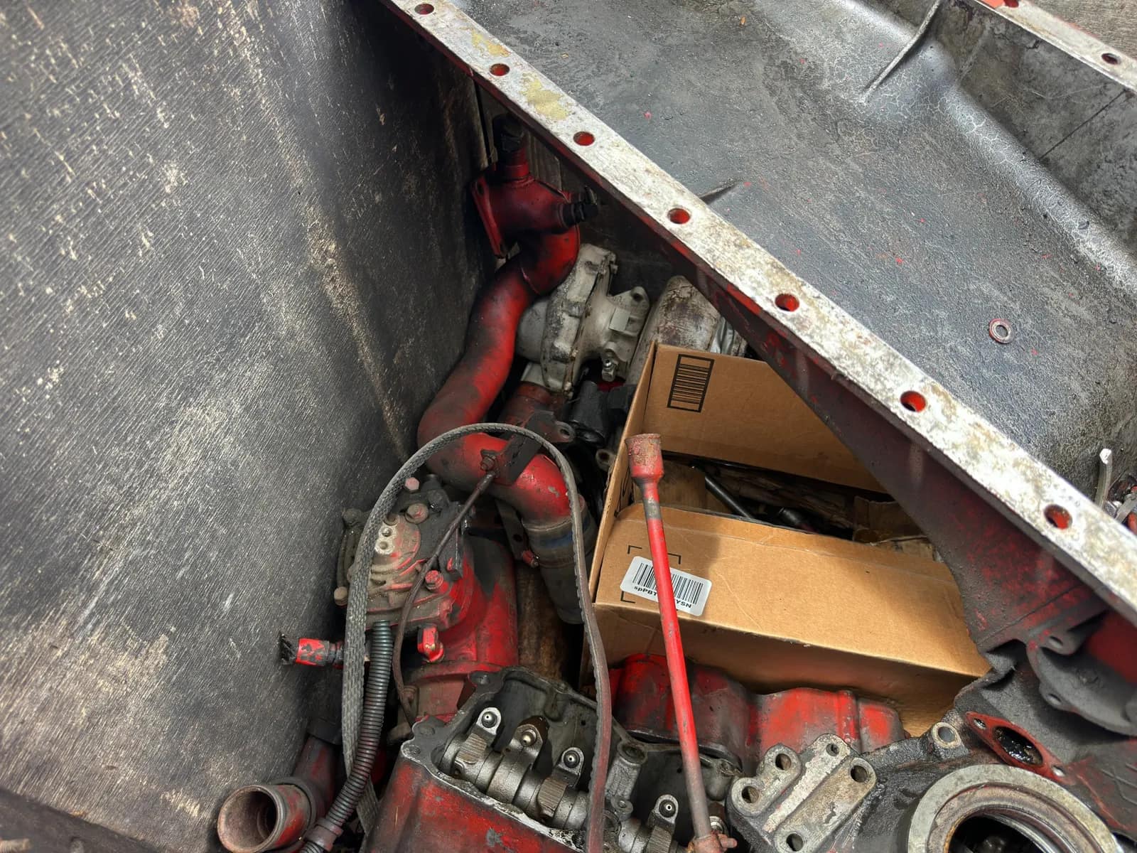 Contents Of Crate: Assorted Cummins Engine Core Parts, photo 7 of 7