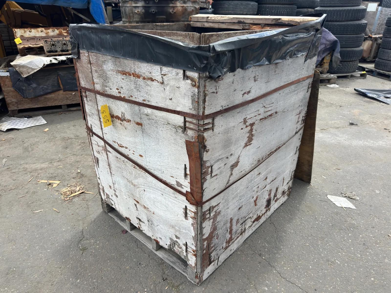 Contents Of Crate: Assorted Cummins Engine Core Parts, photo 2 of 7
