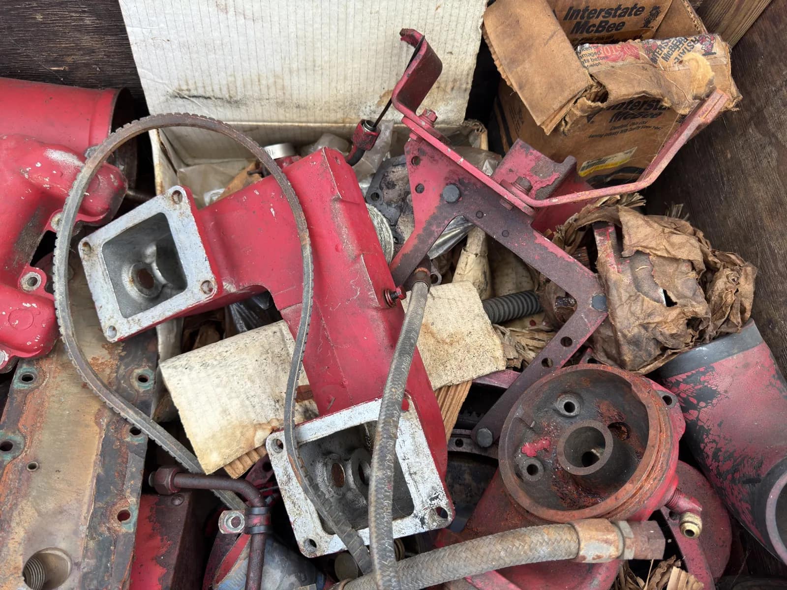 Contents Of Bin: Assorted Diesel Engine Core Parts, photo 4 of 8
