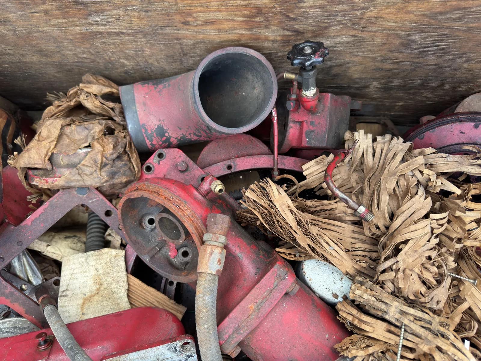 Contents Of Bin: Assorted Diesel Engine Core Parts, photo 5 of 8