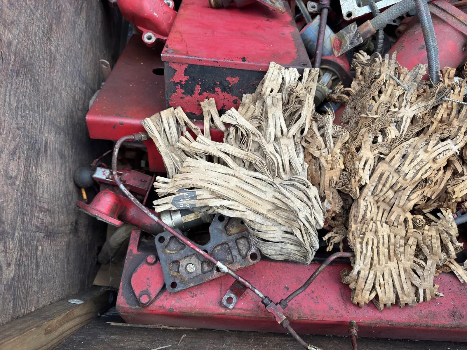 Contents Of Bin: Assorted Diesel Engine Core Parts, photo 7 of 8
