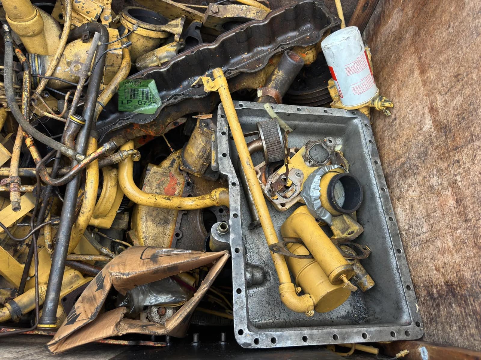 Contents Of Crate: Assorted Diesel Engine Core Parts, photo 3 of 5