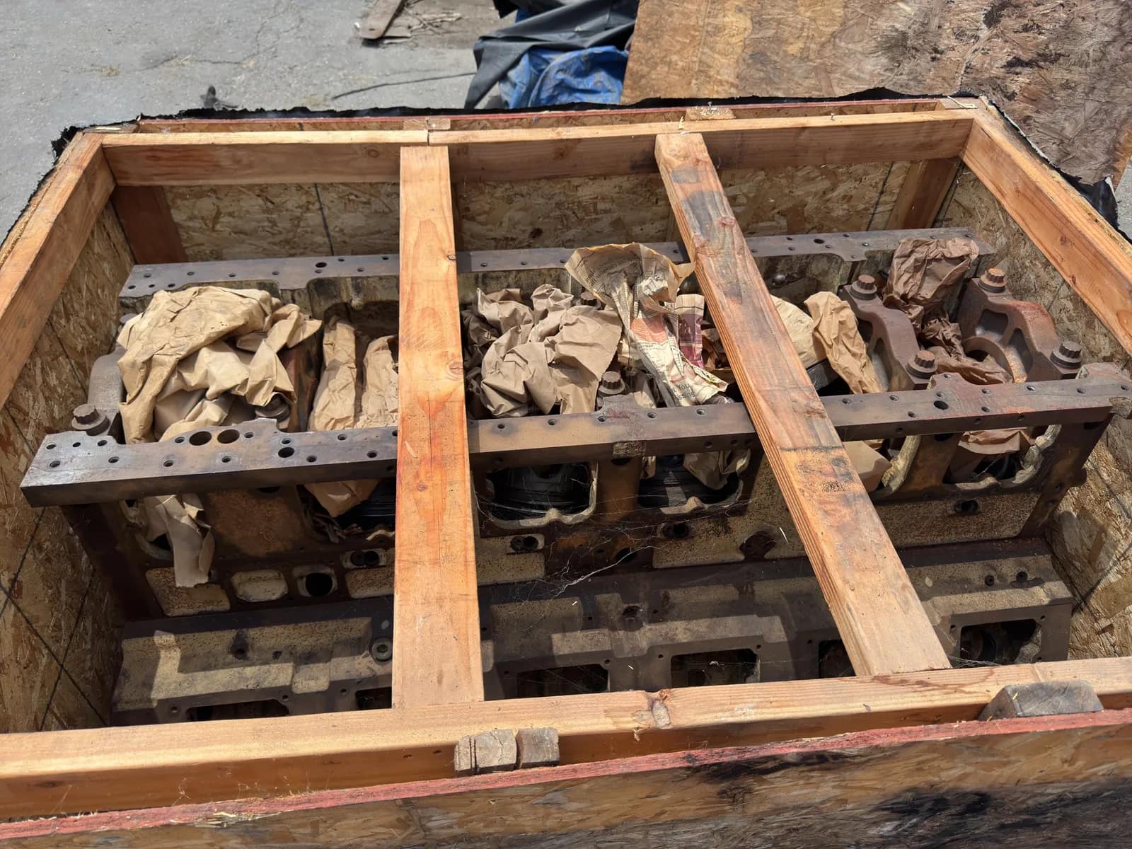 Contents Of Crate: Diesel Engine Block Core, photo 2 of 9