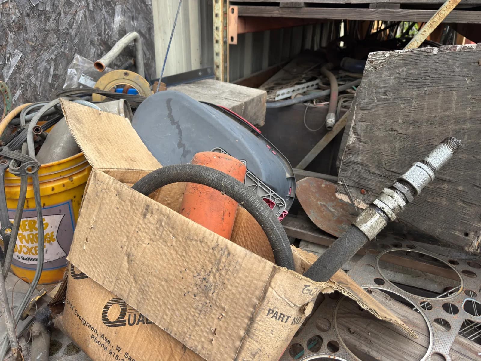 Contents Of Steel Table: Oil Pan, Diesel Parts, Shop Vac And More, photo 7 of 12