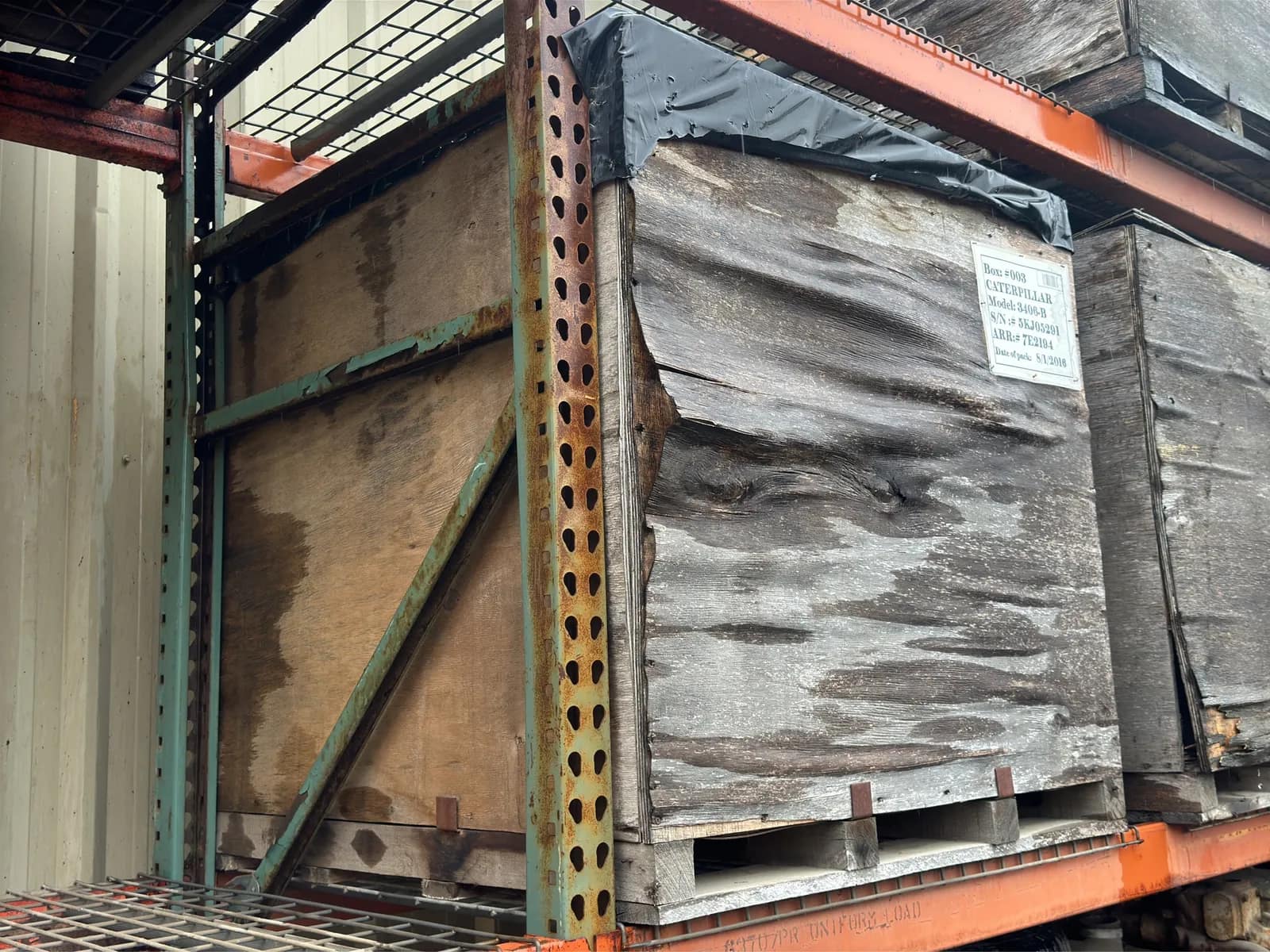 Contents Of Crate: Assorted Caterpillar Engine Core Parts, photo 2 of 3