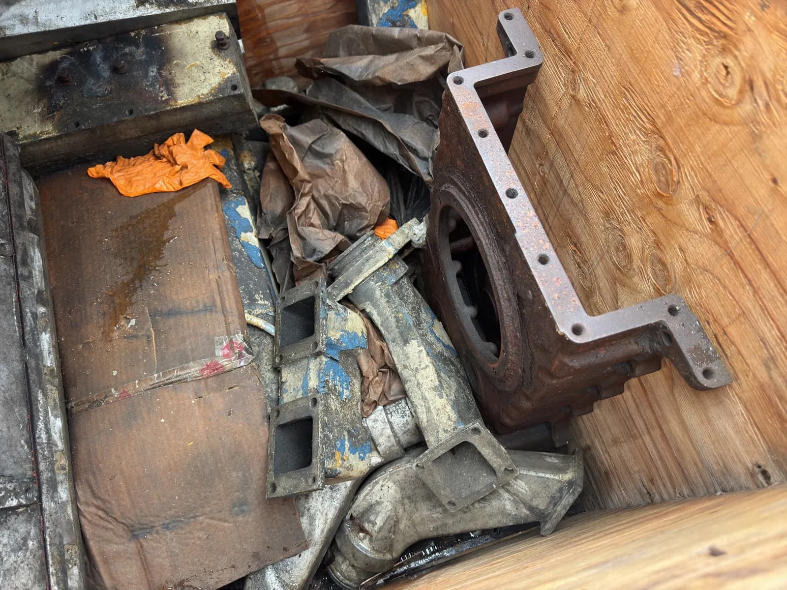 Contents Of Crate: Cummins Diesel Engine Core Parts, photo 5 of 7