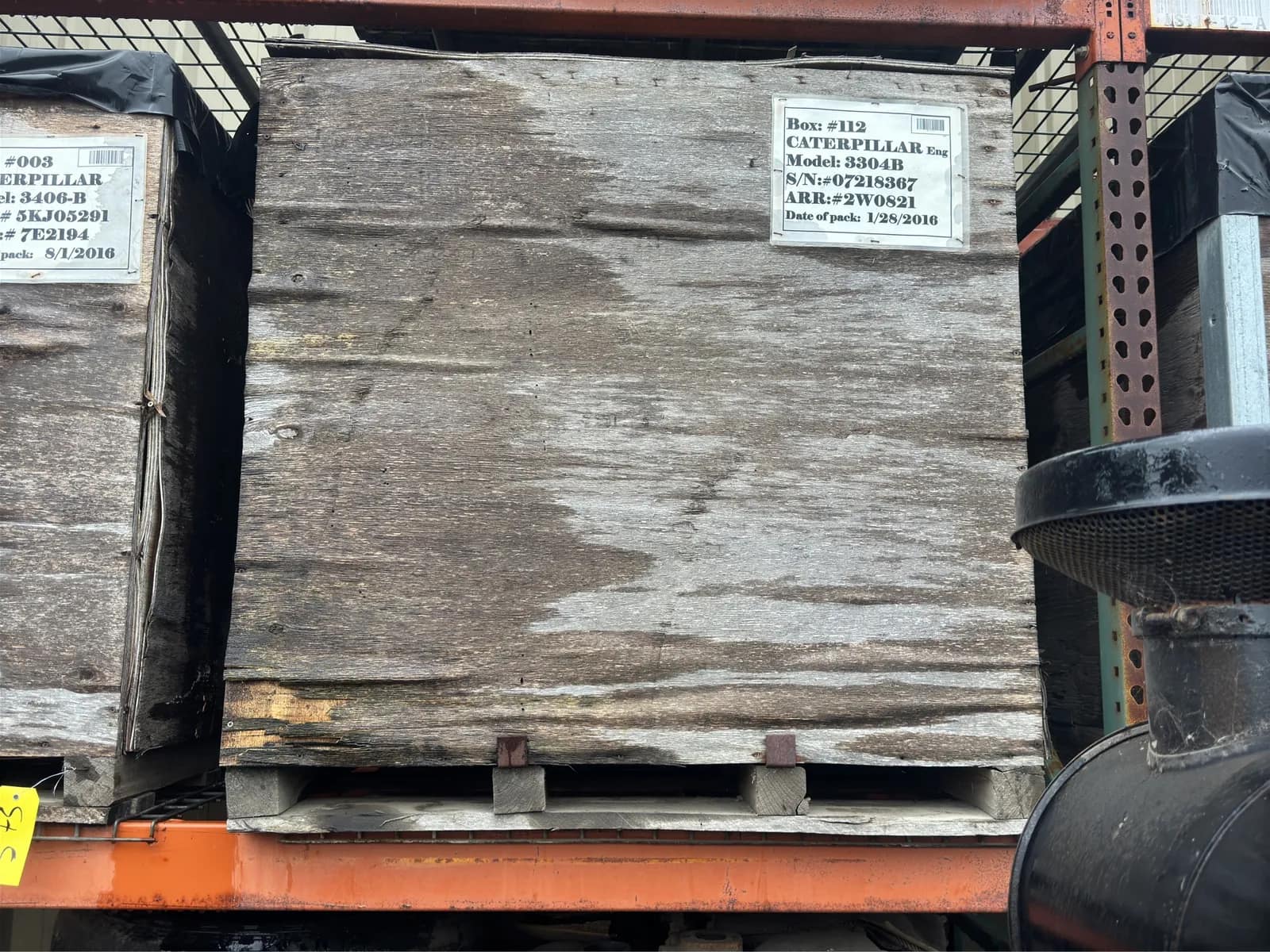 Contents Of Crate: Assorted Caterpillar Engine Core Parts, photo 2 of 3