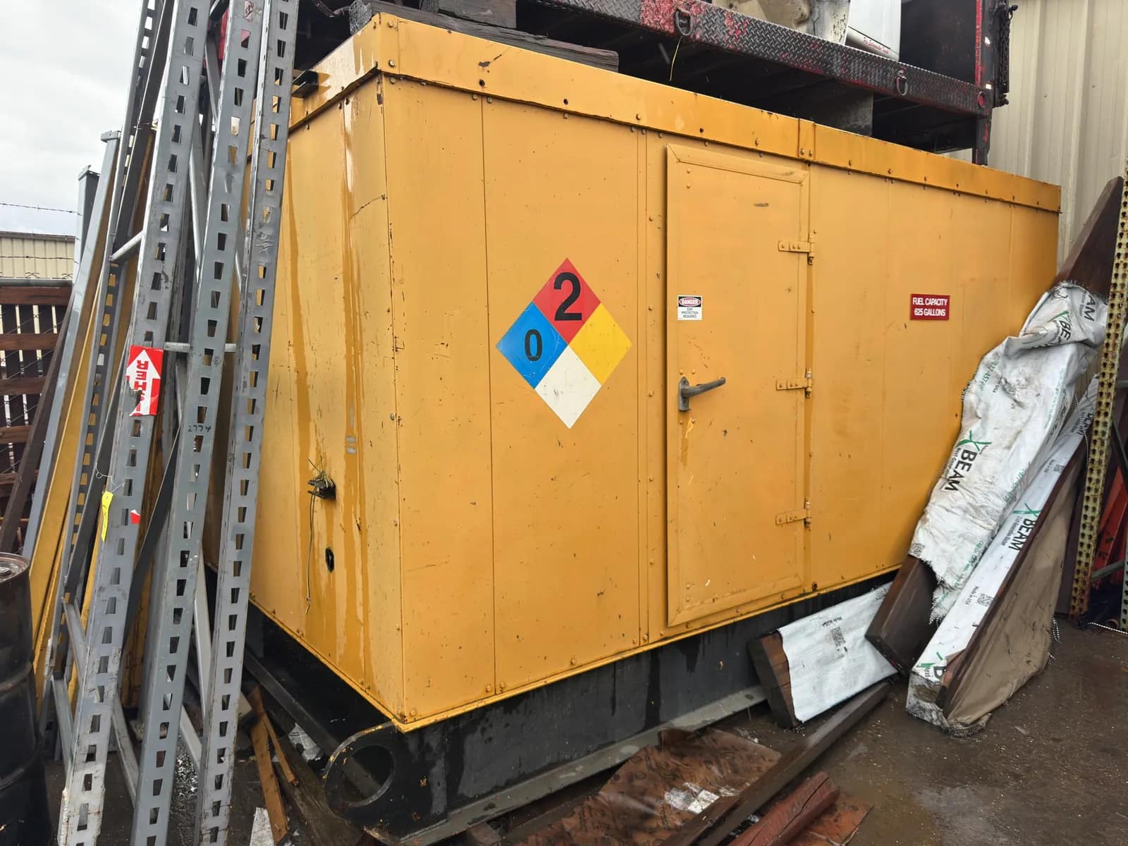 625-Gallon Flammable Containment Container With Bulk Lot Of Peterbilt Mud Flaps Inside Included, photo 3 of 13