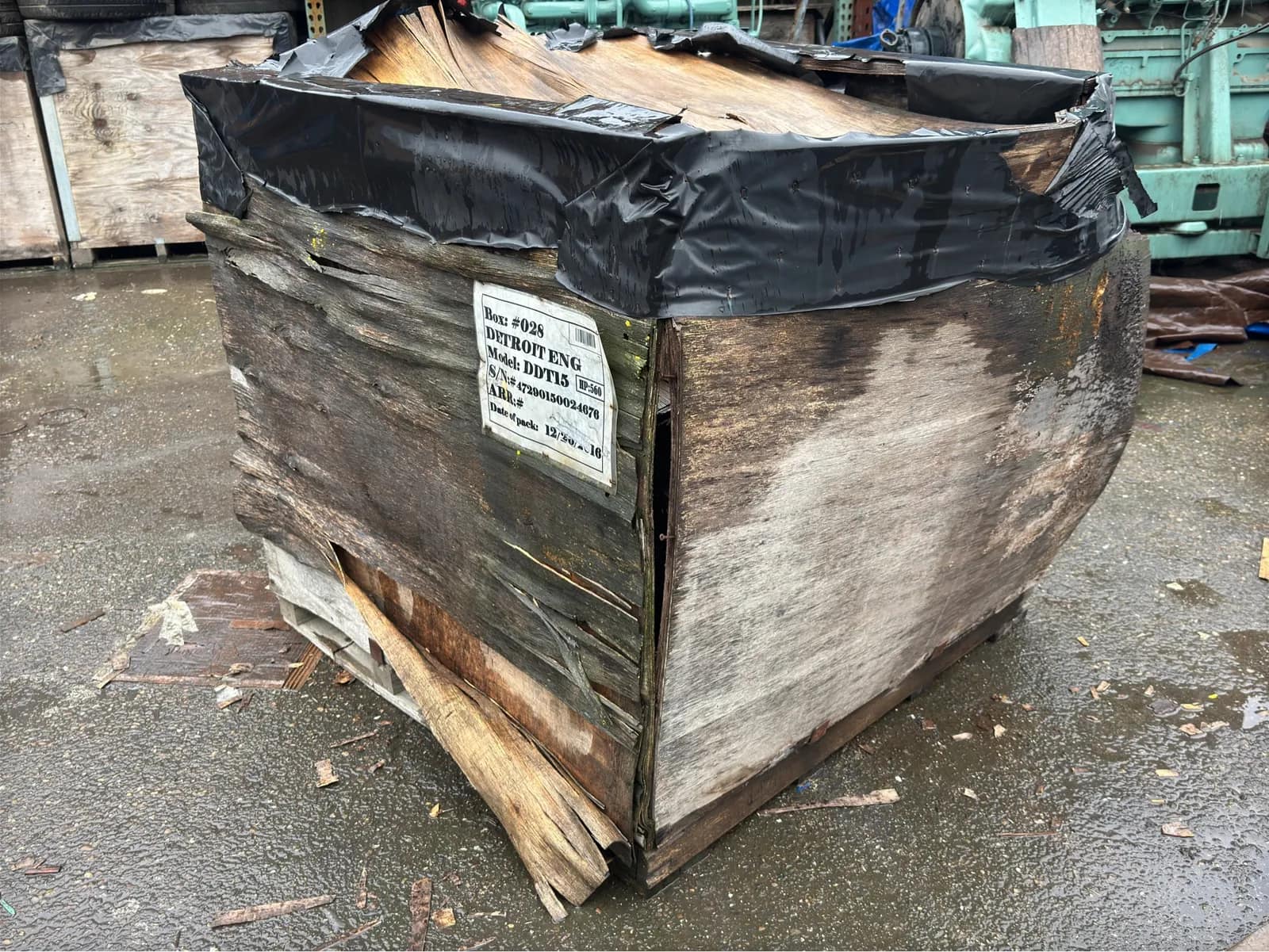 Contents Of Crate: Detroit Engine Core Parts, photo 2 of 5