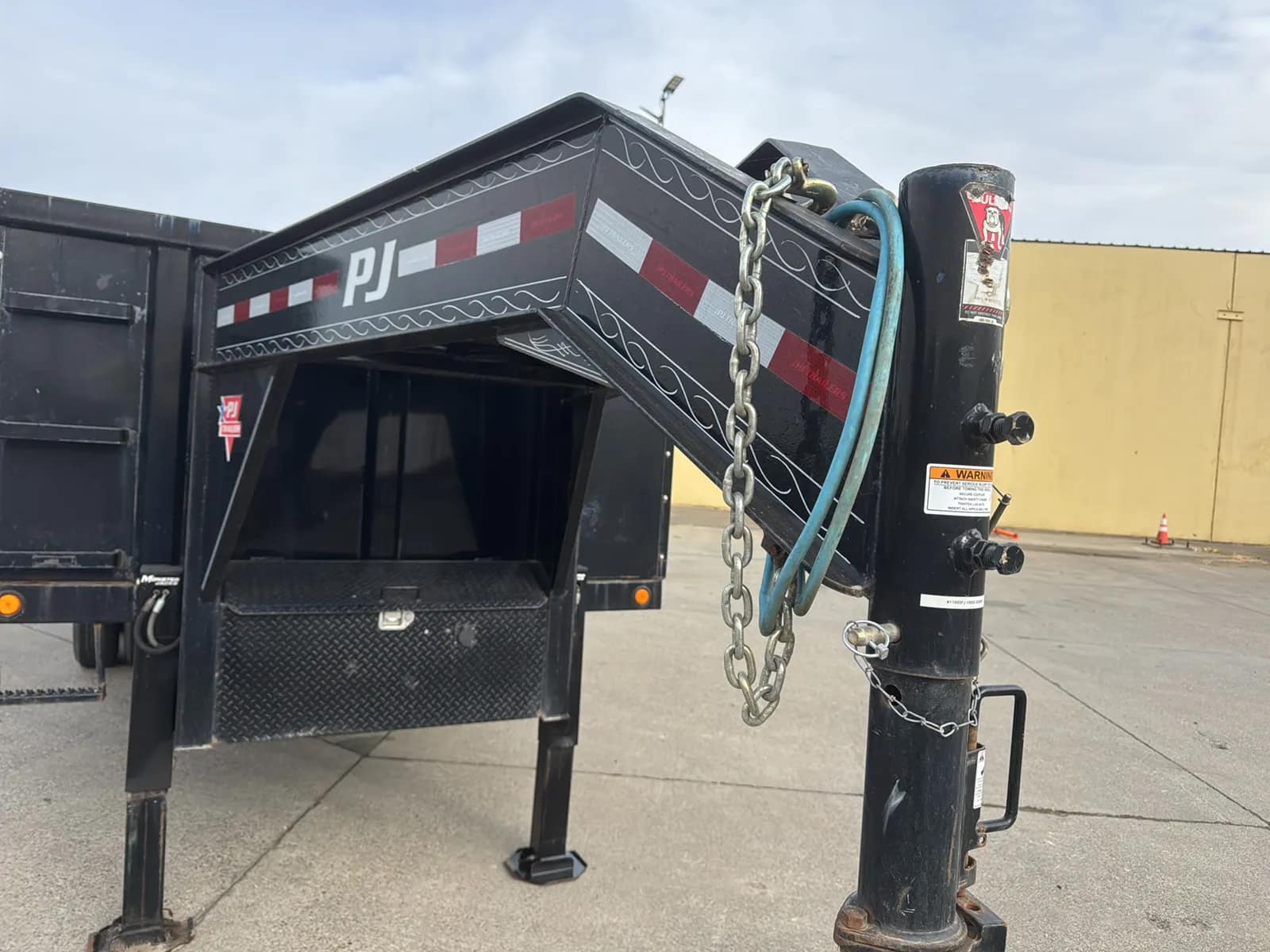 2022 PJ 3D302 20' Gooseneck Dump Trailer, photo 12 of 87