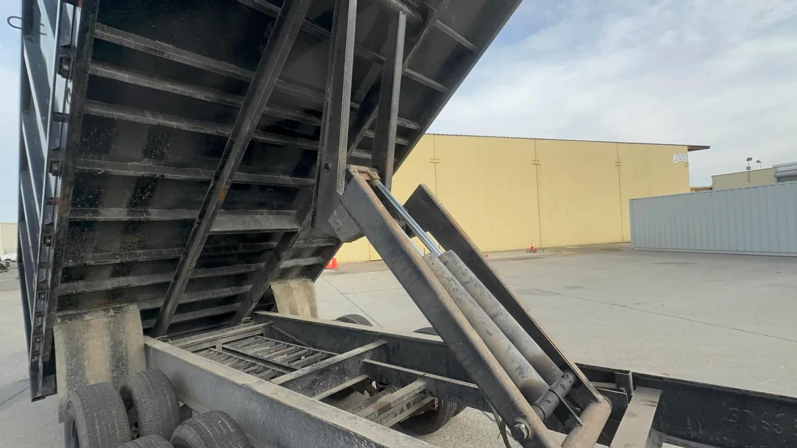 2022 PJ 3D302 20' Gooseneck Dump Trailer, photo 65 of 87
