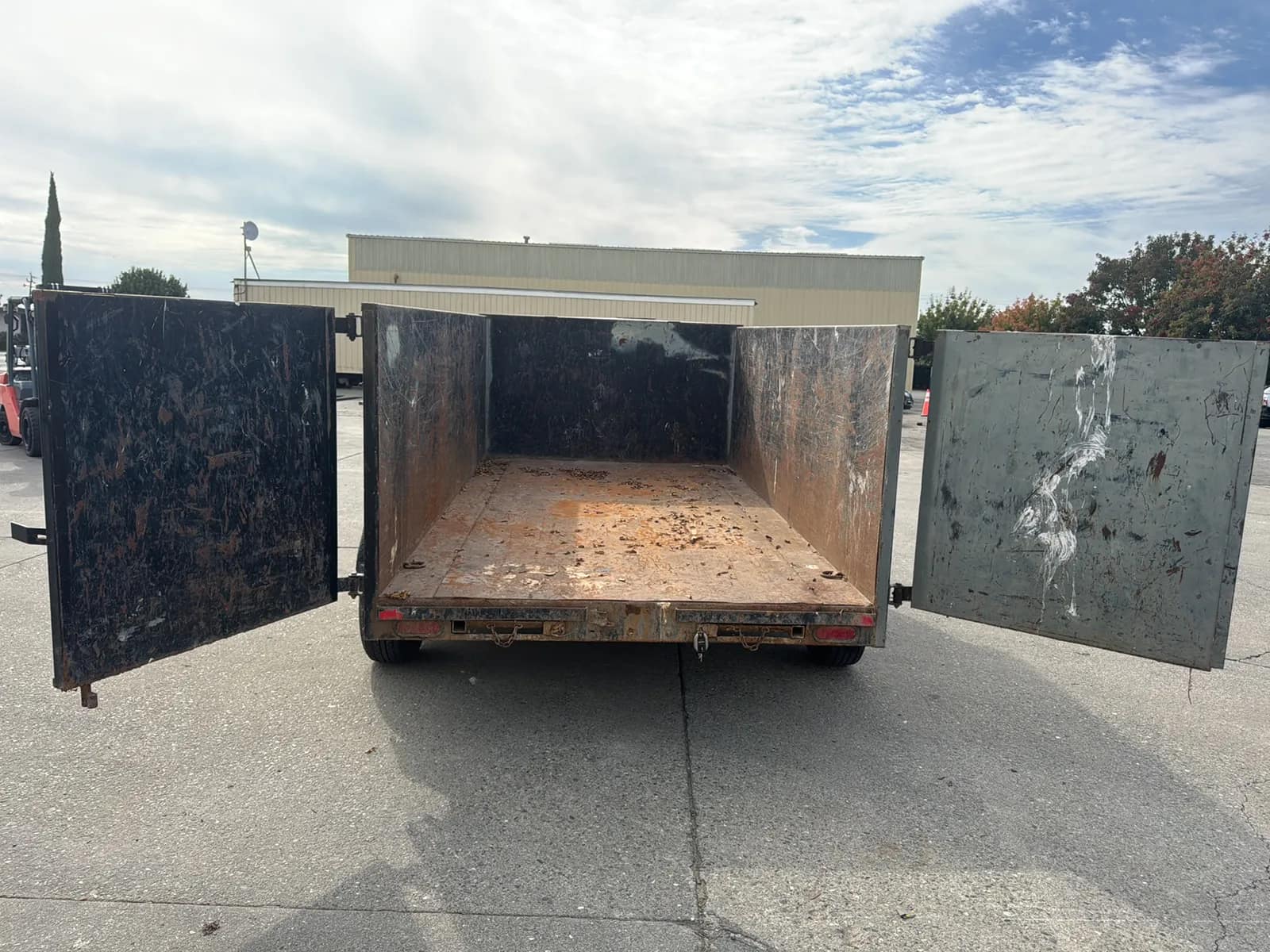 2016 Diamond C 12' Dump Trailer, photo 36 of 54