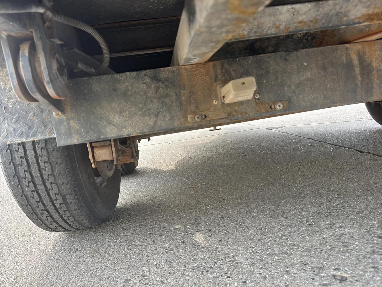2016 Diamond C 12' Dump Trailer, photo 42 of 54