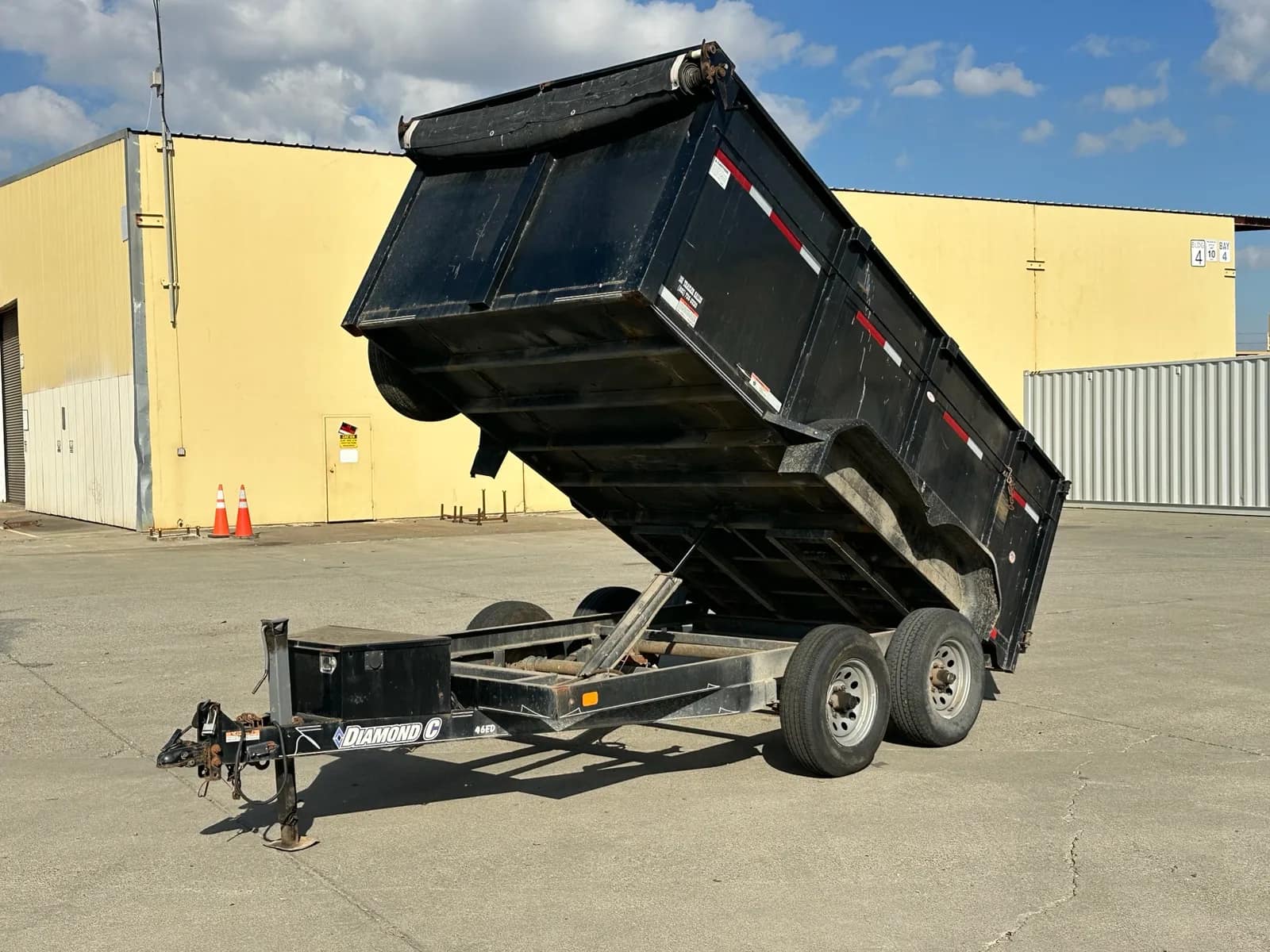 2016 Diamond C 12' Dump Trailer, photo 2 of 54