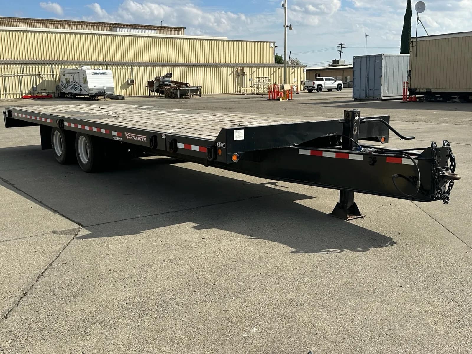 2022 Towmaster T-40T 27' Tilt Deck Flatbed Trailer, photo 7 of 43