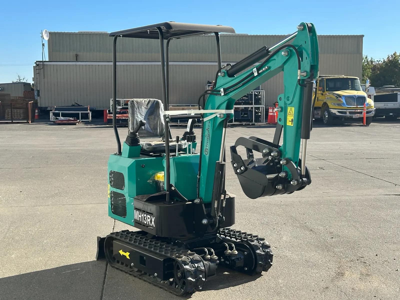 2026 CFG Industrial MH13RX Mini Excavator (Unused), photo 3 of 30