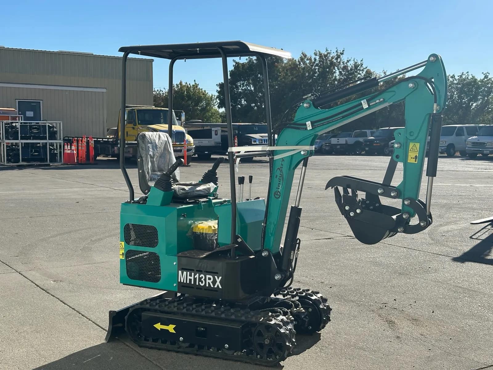 2026 CFG Industrial MH13RX Mini Excavator (Unused), photo 4 of 30