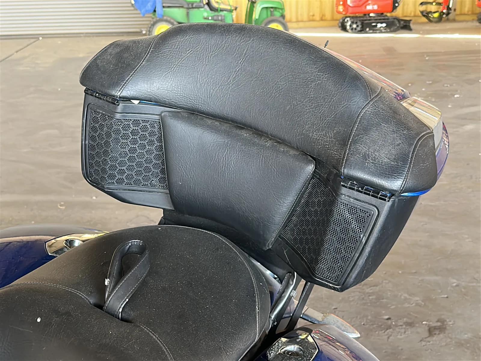 2014 Victory Cross Country Tour Motorcycle, photo 31 of 44