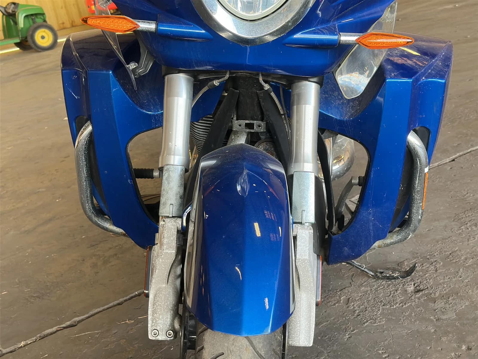 2014 Victory Cross Country Tour Motorcycle, photo 12 of 44
