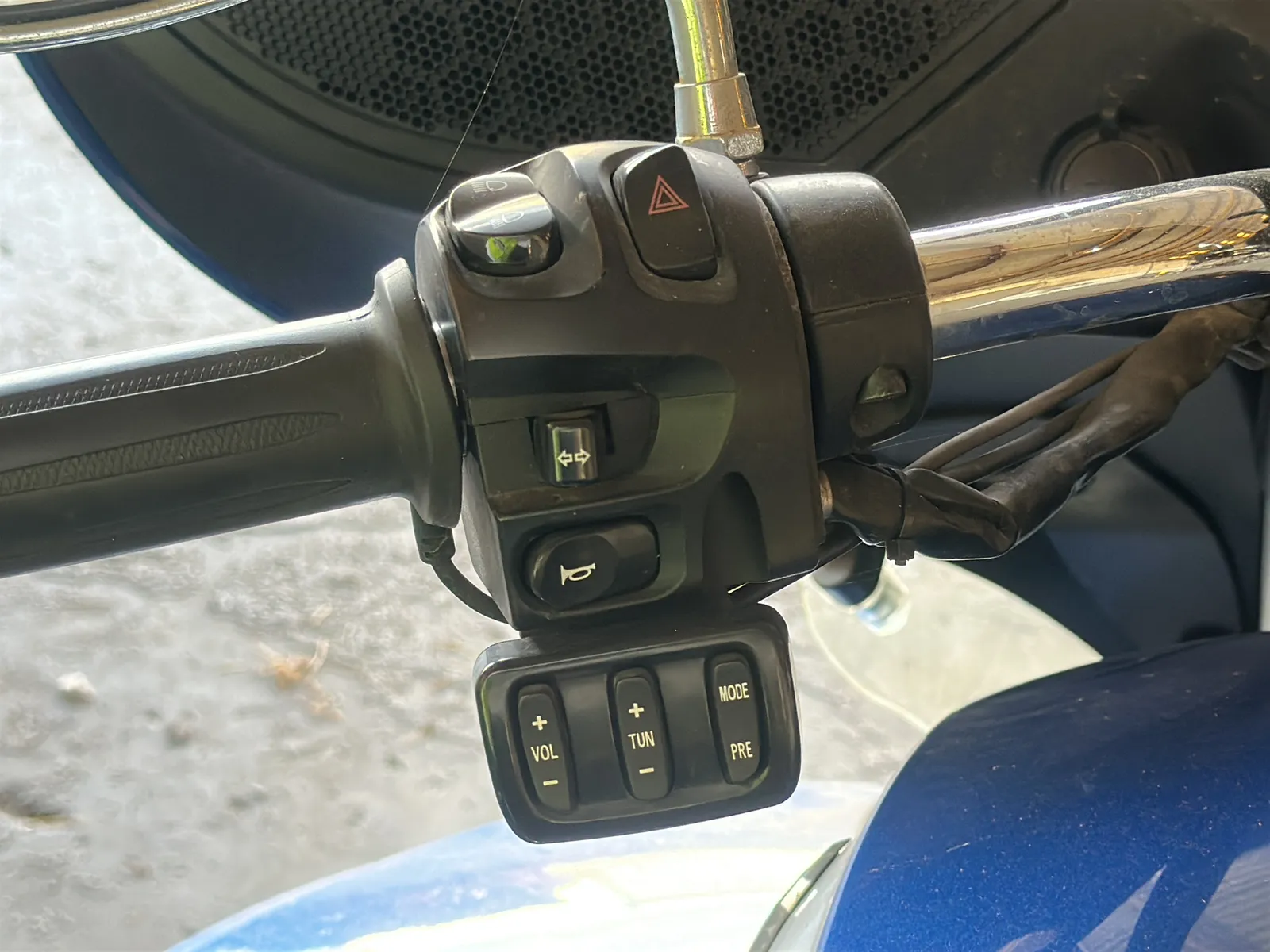 2014 Victory Cross Country Tour Motorcycle, photo 25 of 44