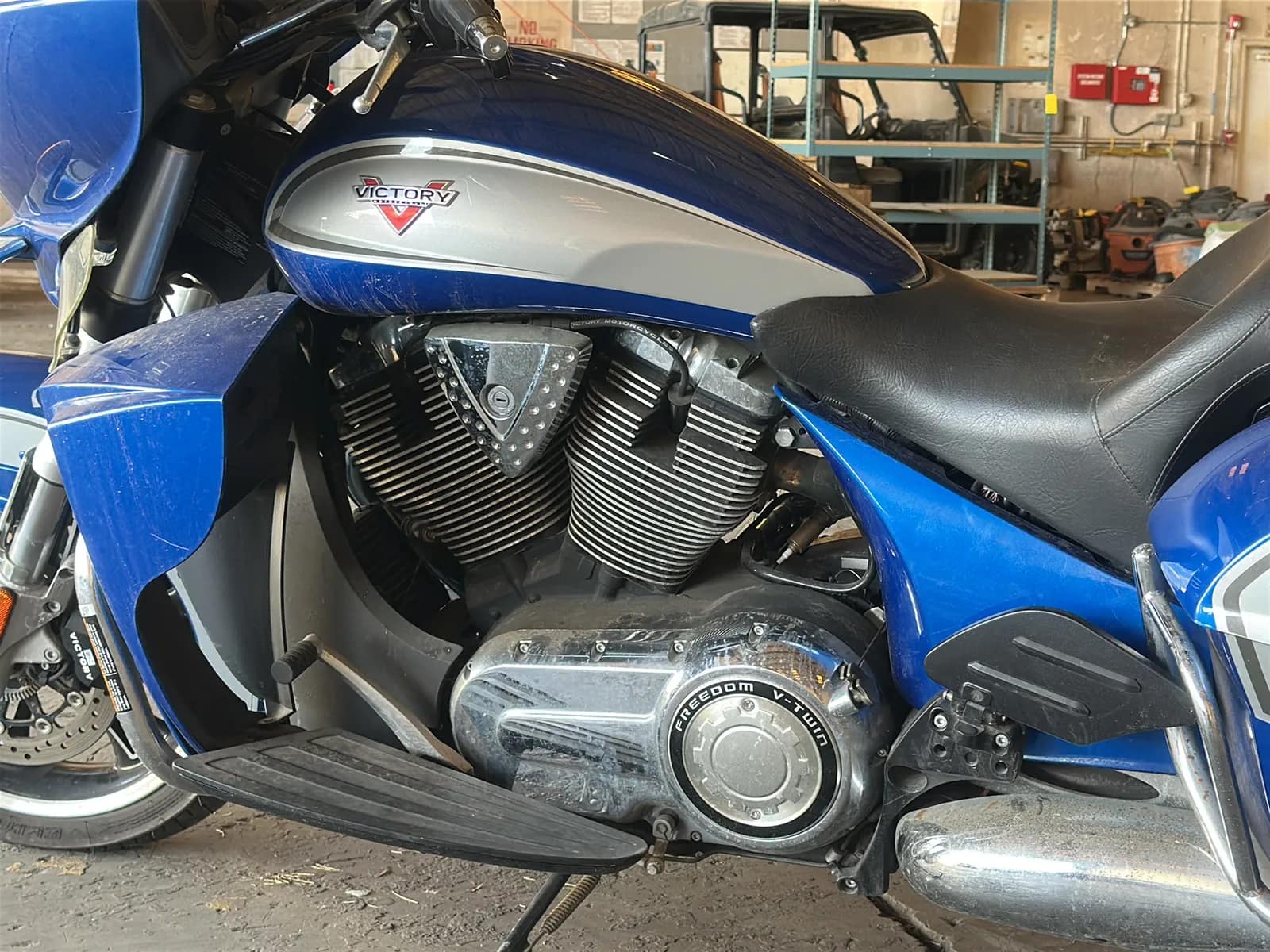 2014 Victory Cross Country Tour Motorcycle, photo 22 of 44