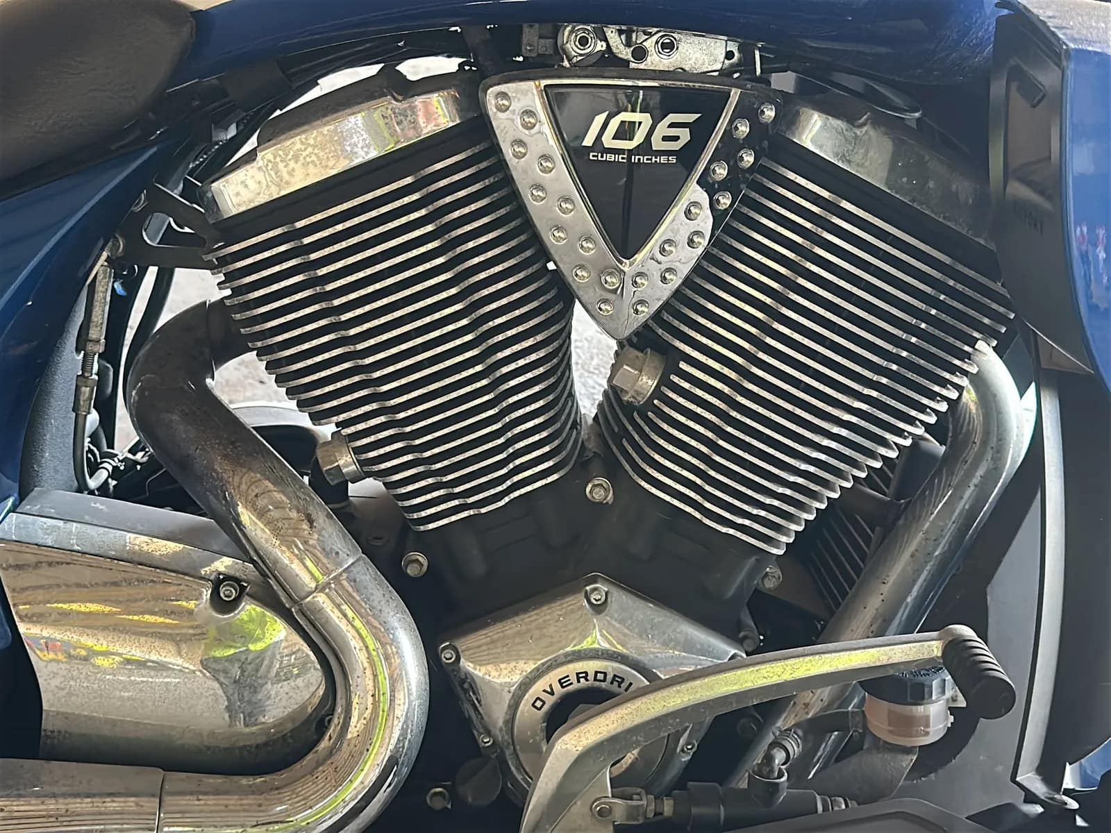 2014 Victory Cross Country Tour Motorcycle, photo 36 of 44