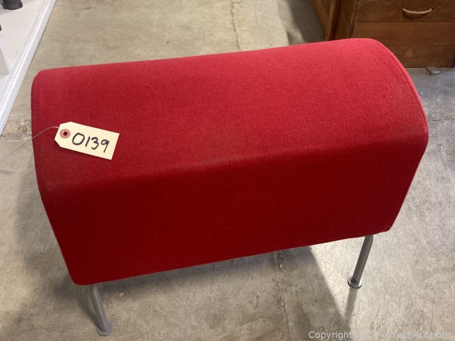 ikea-red-ottoman-560191