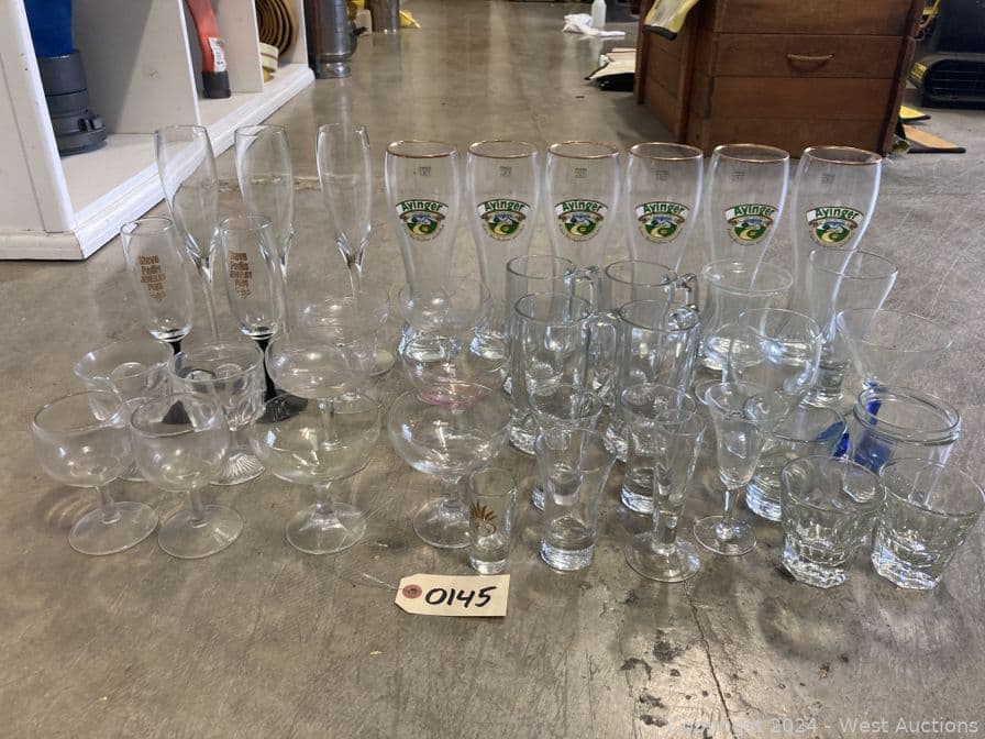 39-miscellaneous-beer-champagne-cocktail-glassware-560194