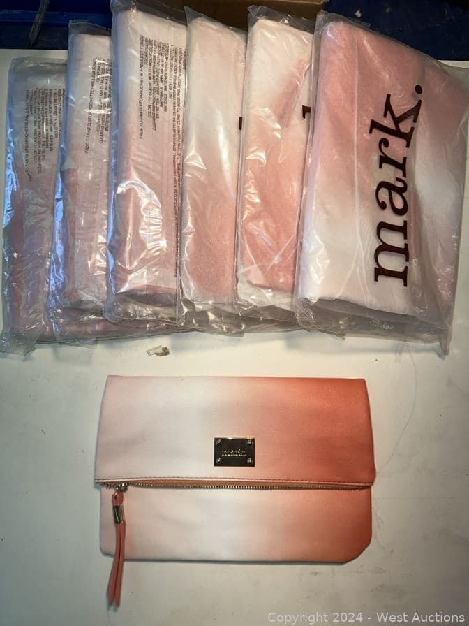 7-avon-mark-fade-to-fab-clutch-mkmvfh53