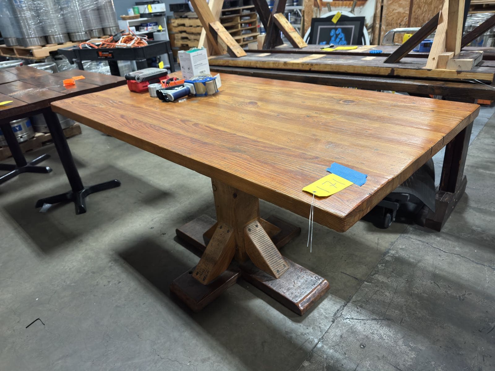 5-wooden-table-da526e