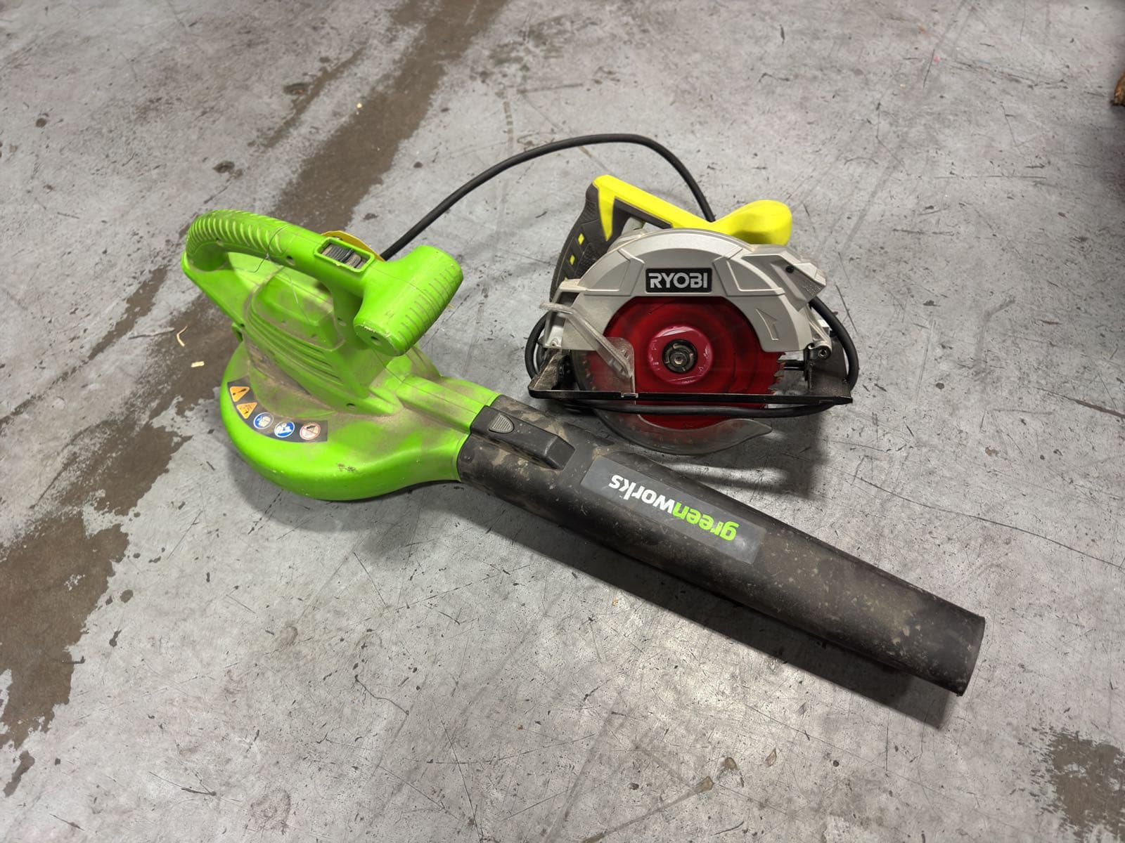 ryobi-7-1-4-saw-and-greenworks-leaf-blower-7af3fb
