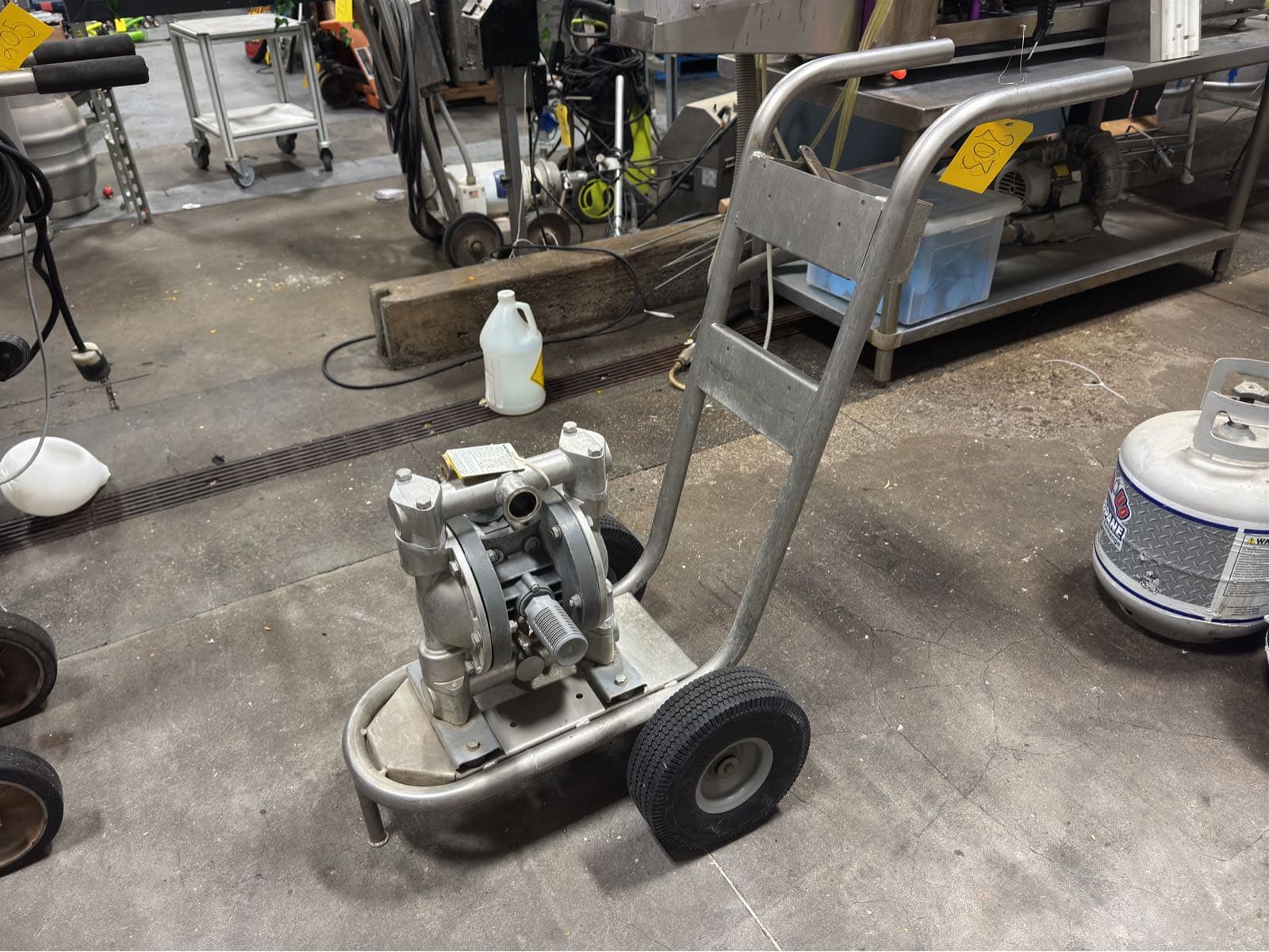 yamada-diaphragm-pump-on-cart-ab8bd8