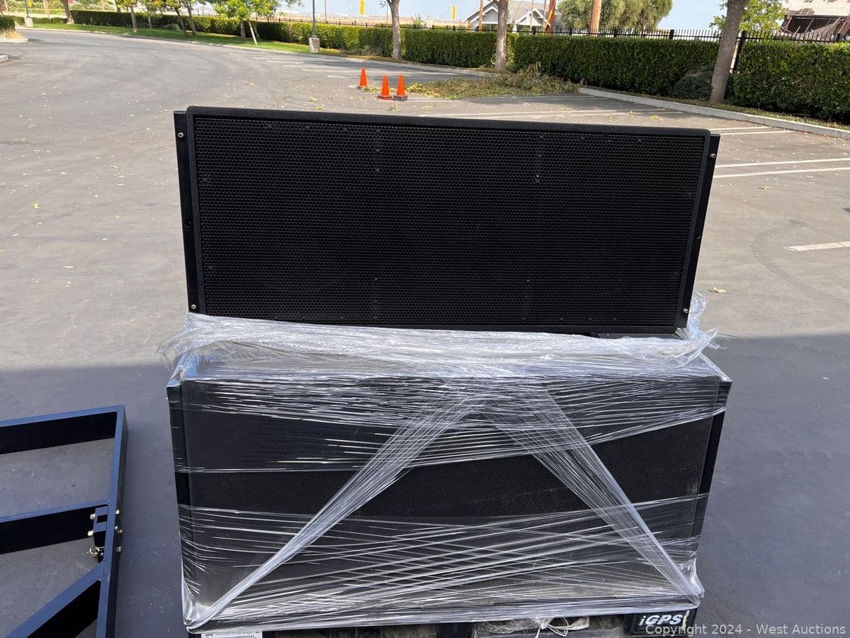 1-jbl-vt4889-permanent-install-line-array-loudspeaker-574366