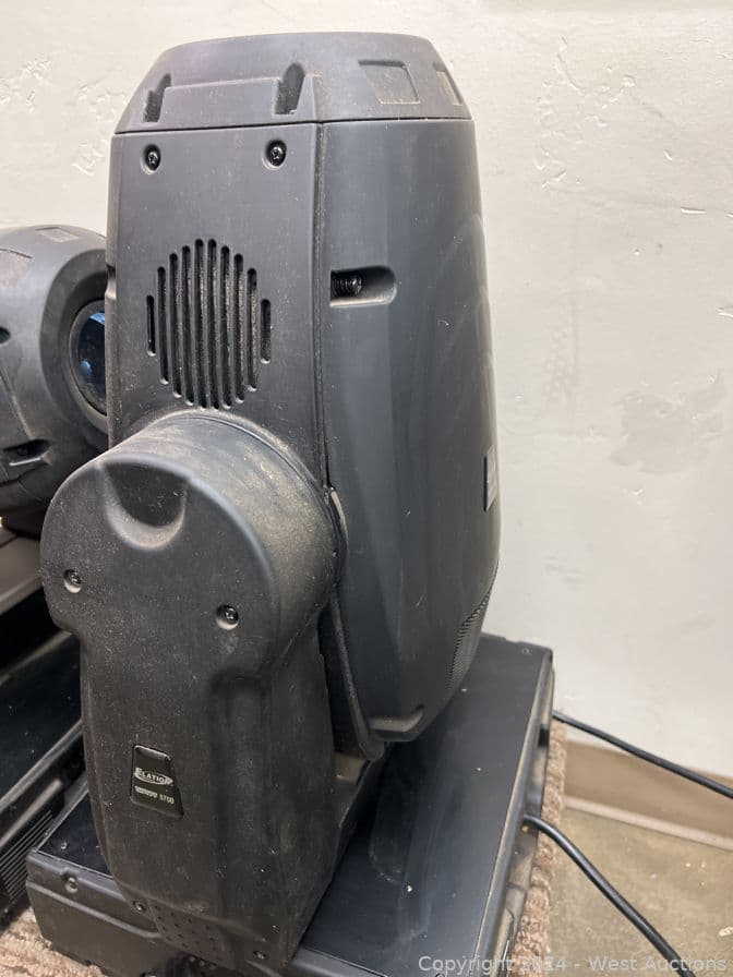 1-elation-design-spot-575b-moving-light-574444