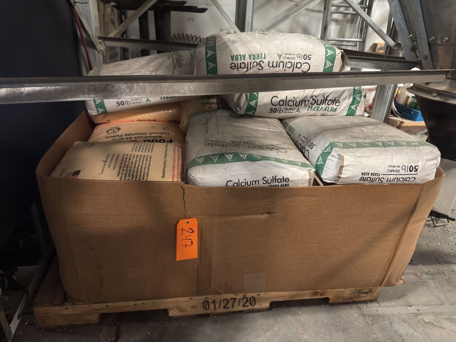 contents-of-pallet-calcium-sulfate-and-calcium-chloride-pellets-c62569