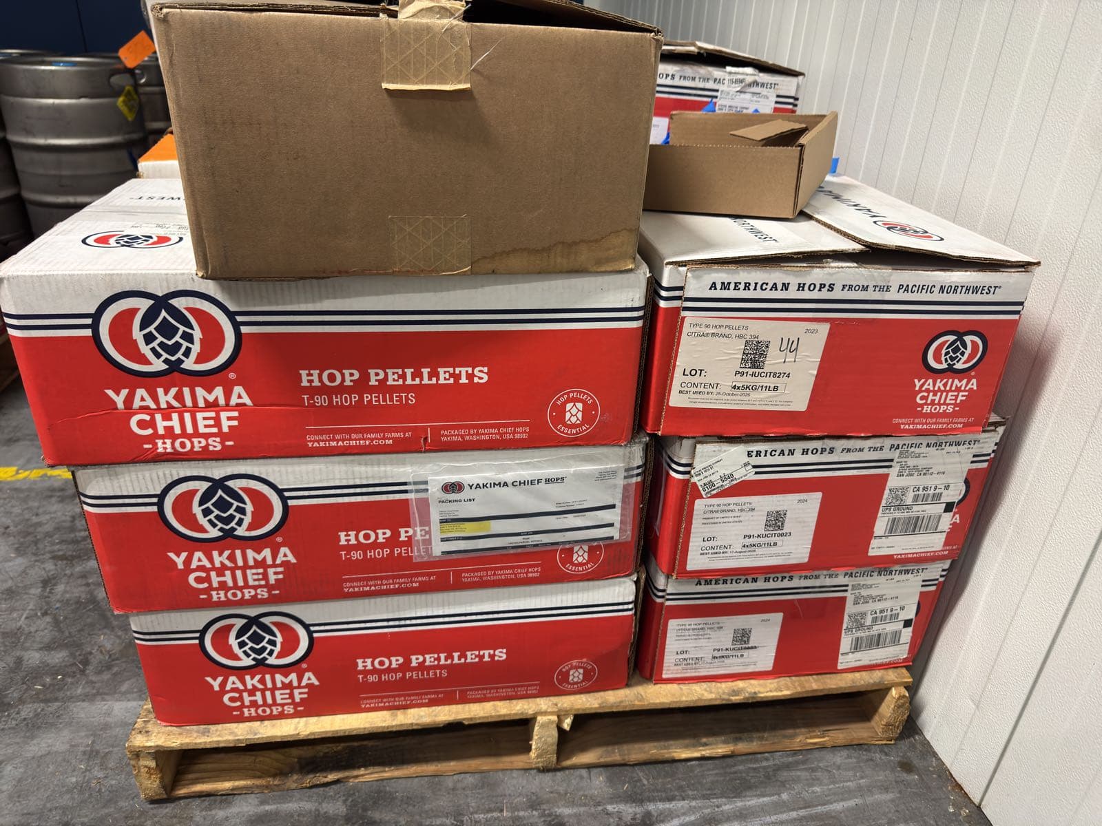 contents-of-pallet-brew-materials-hops-577296