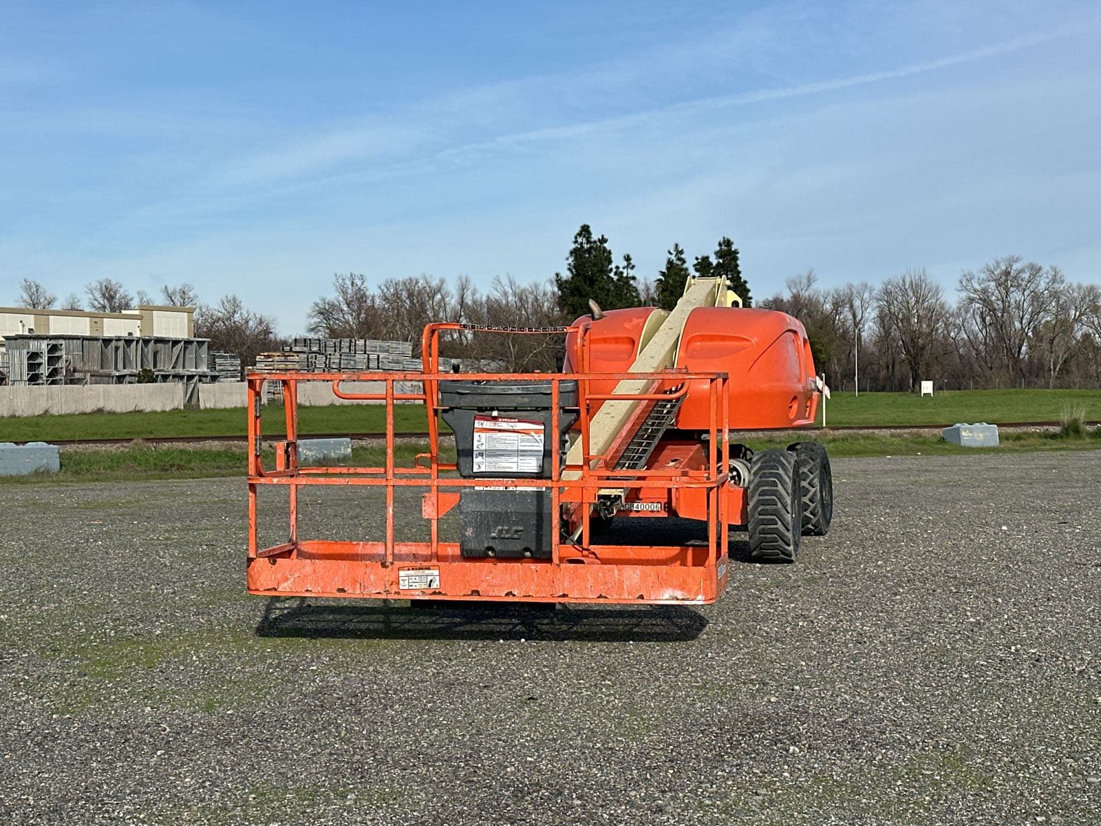 jlg-400s-4wd-dual-fuel-telescopic-boom-lift-40-max-platform-height-ml2ydgn0