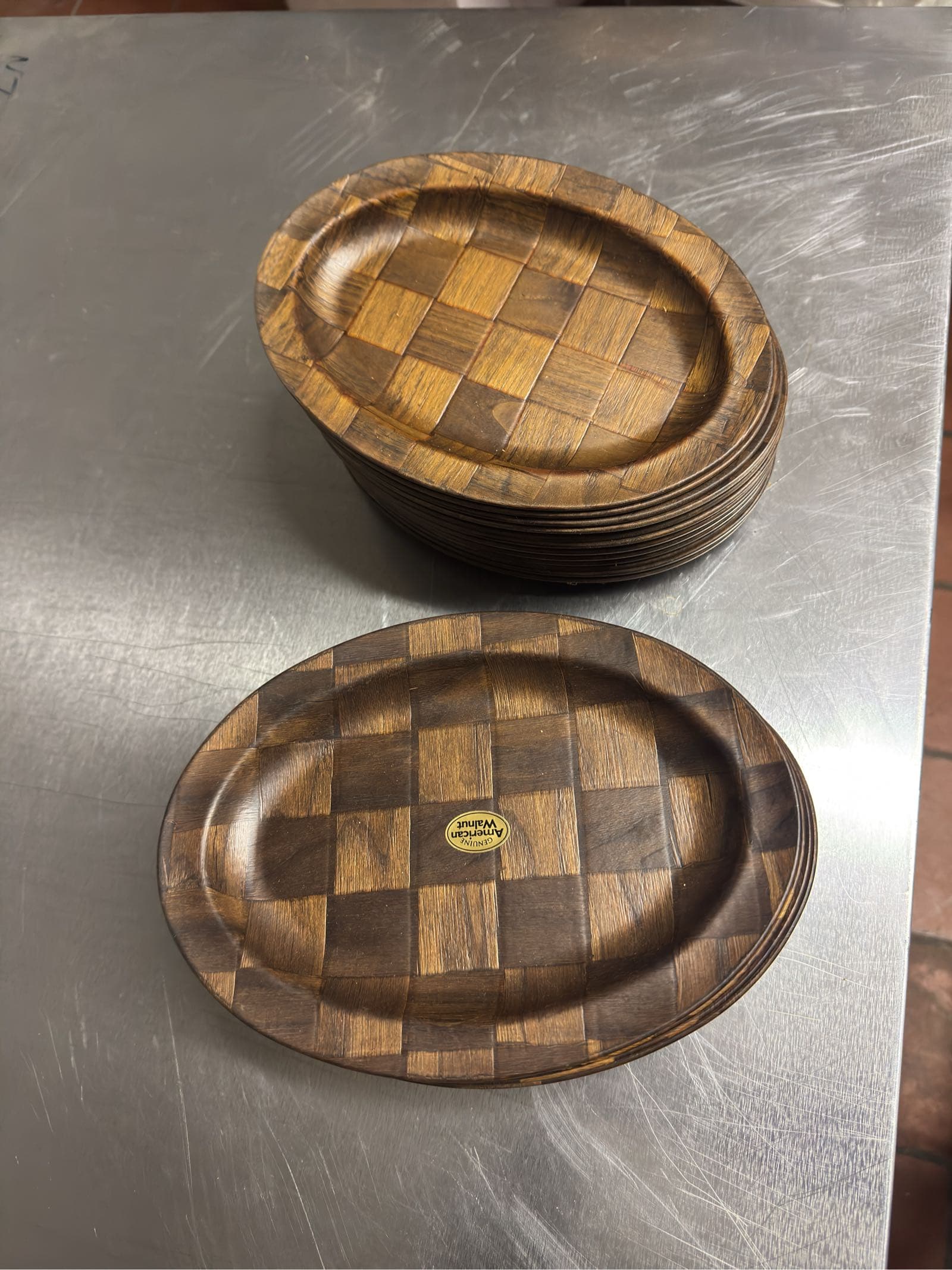 24-weavenwood-serving-oval-plates-mkpq5fnc